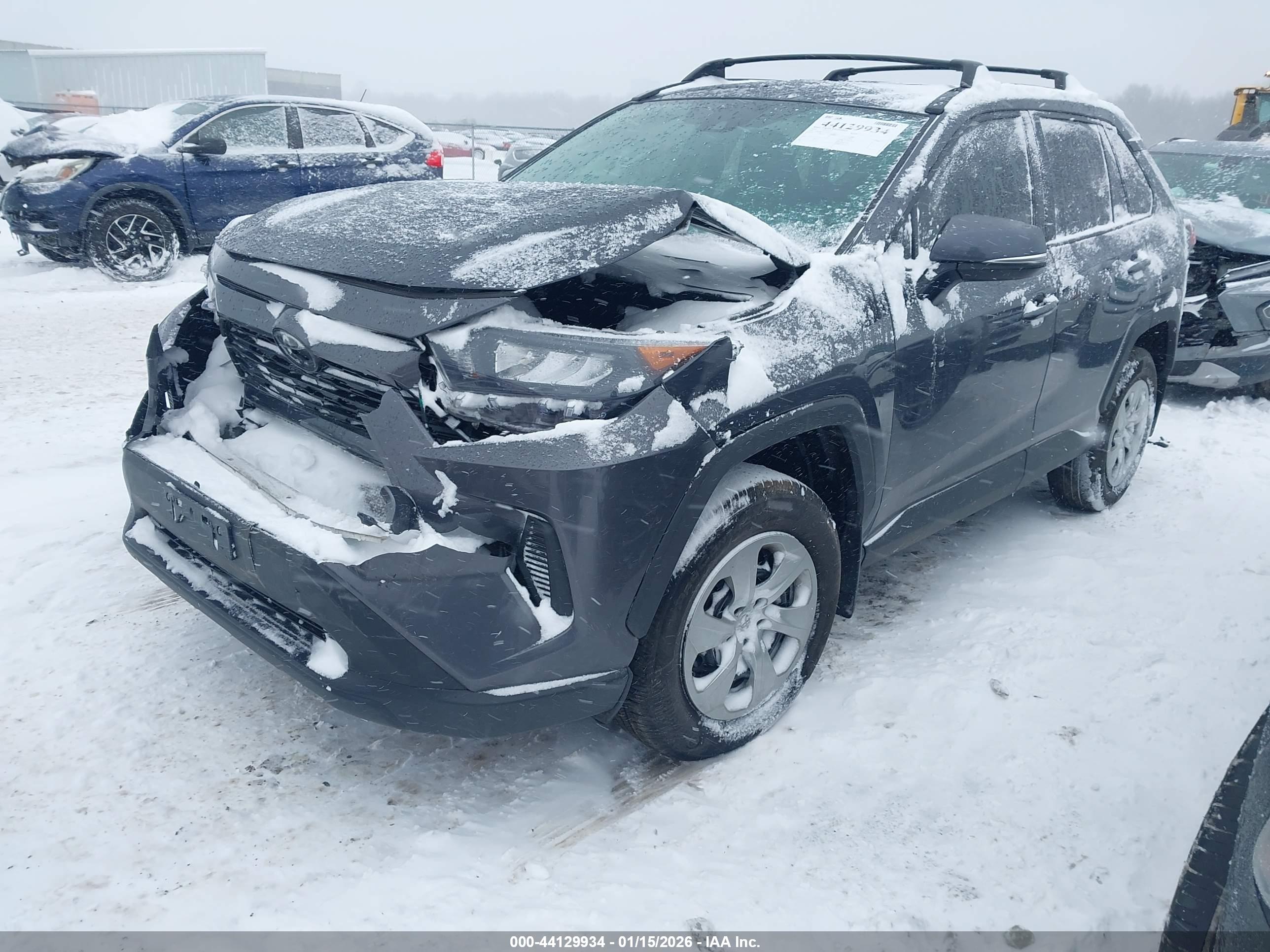 TOYOTA RAV4 image 2