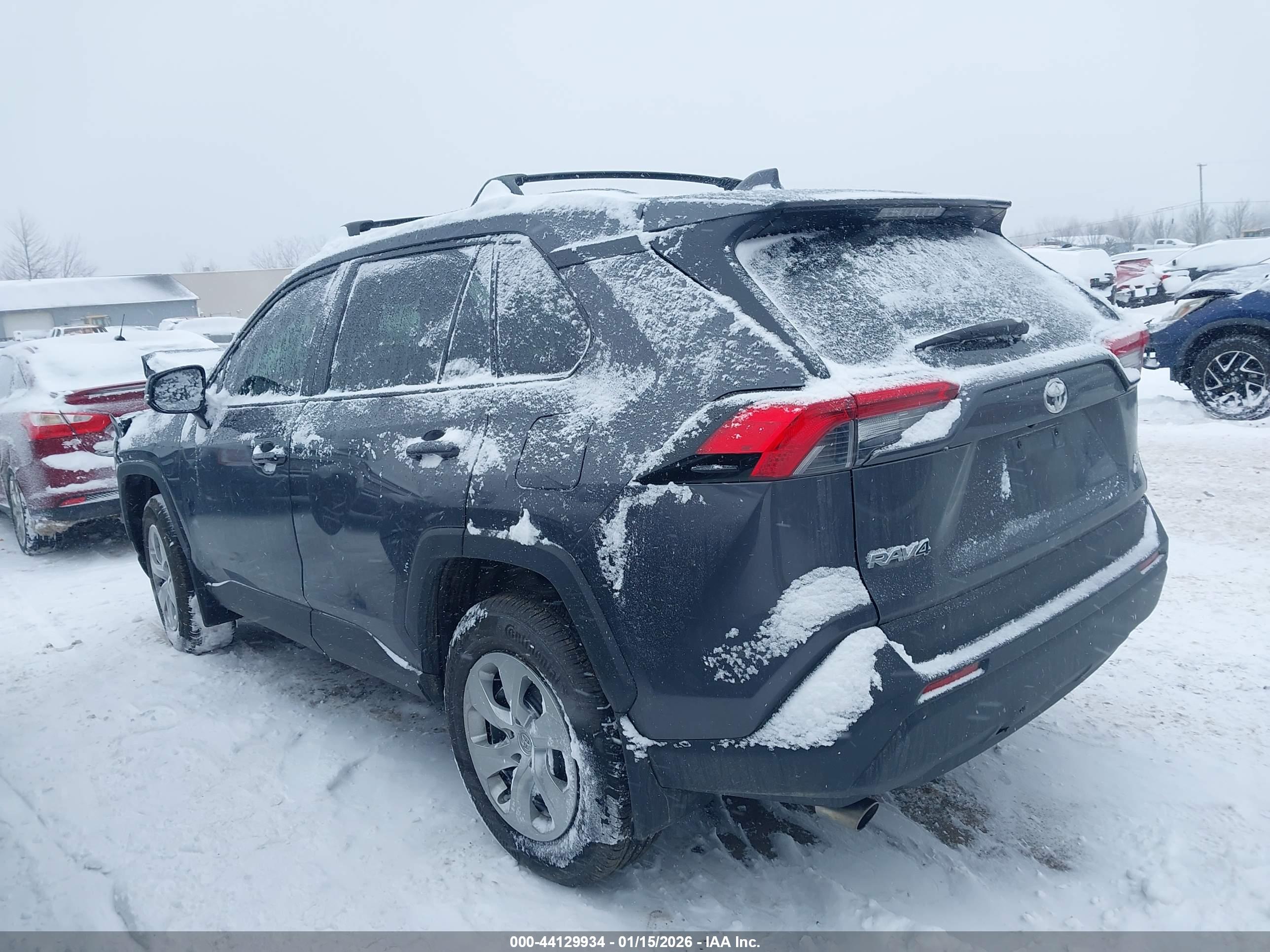 TOYOTA RAV4 image 3