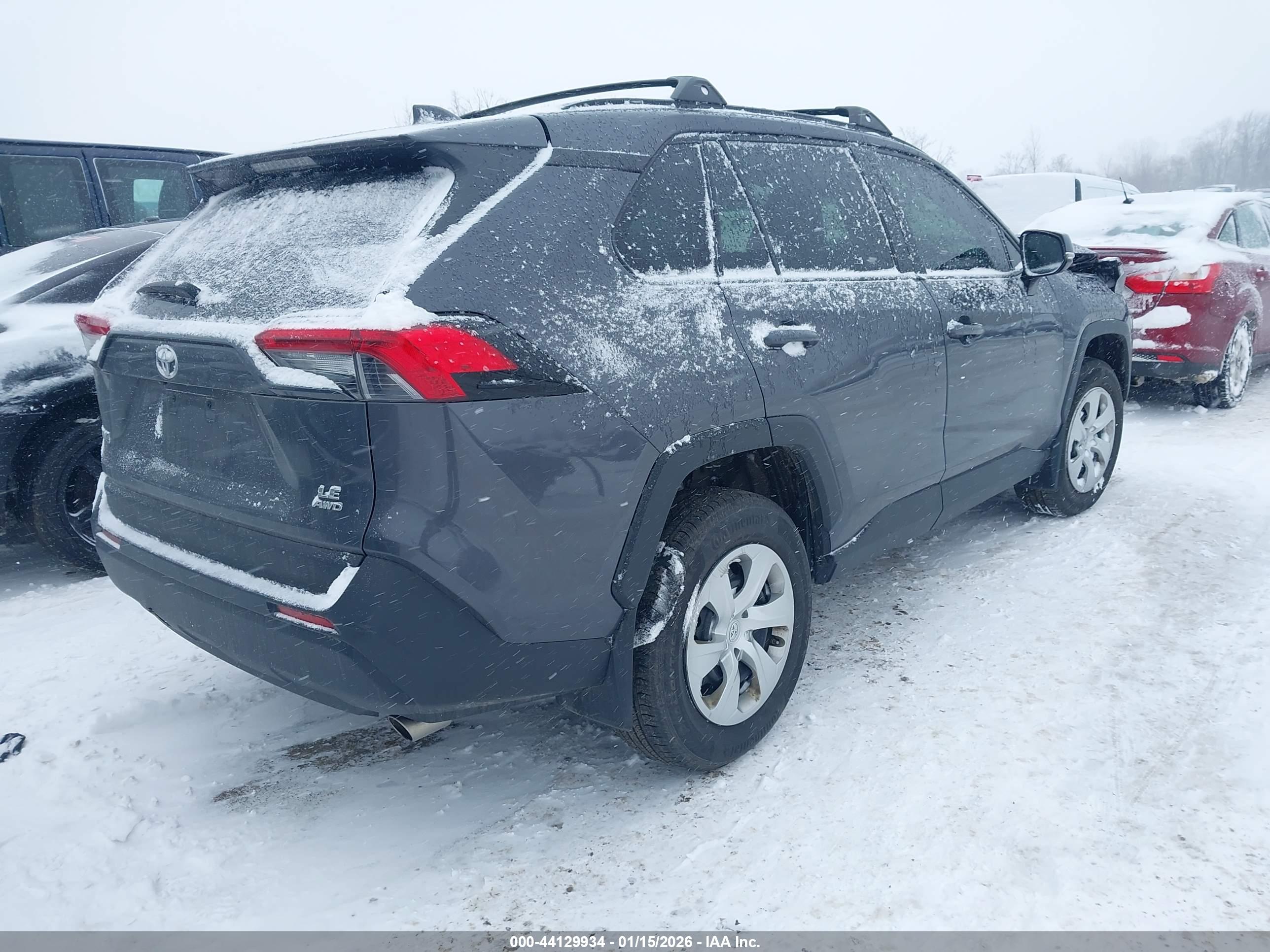 TOYOTA RAV4 image 4