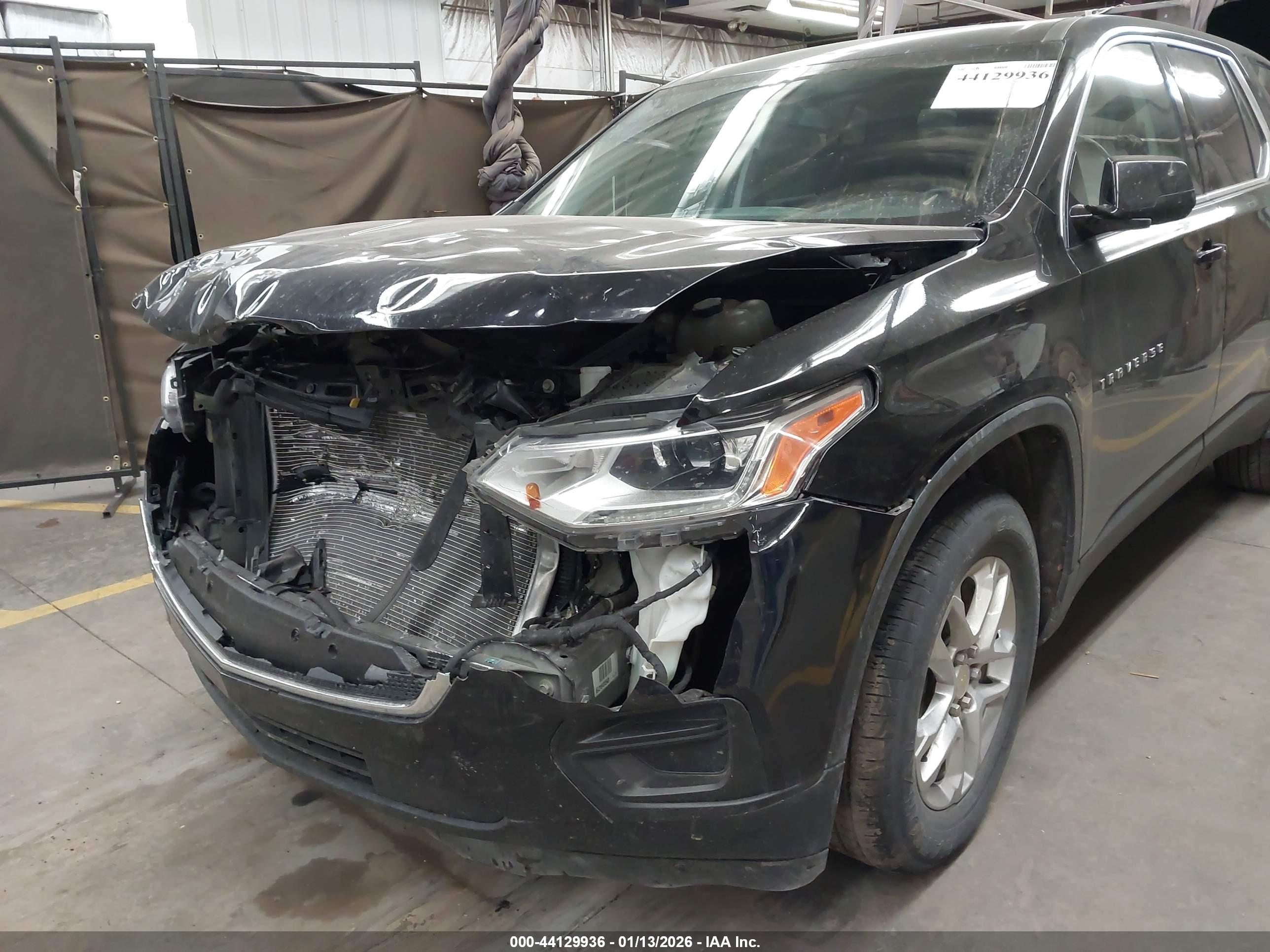CHEVROLET TRAVERSE image 6