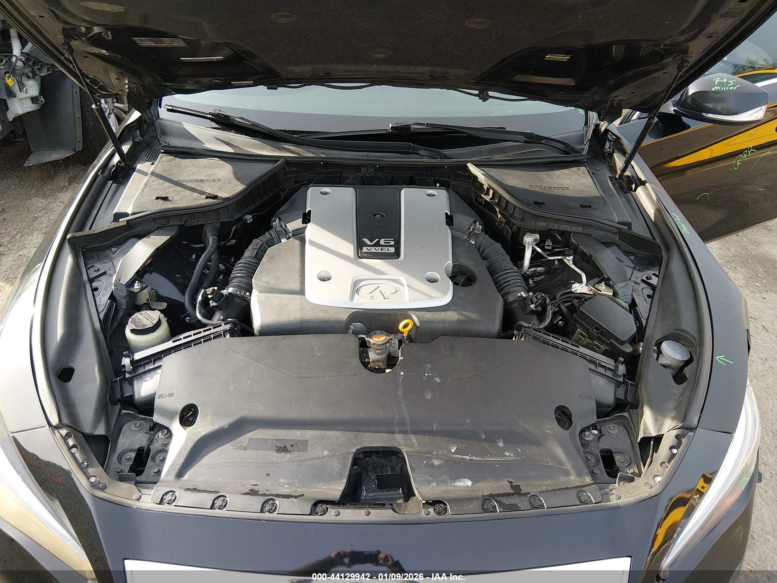 INFINITI Q50 image 10