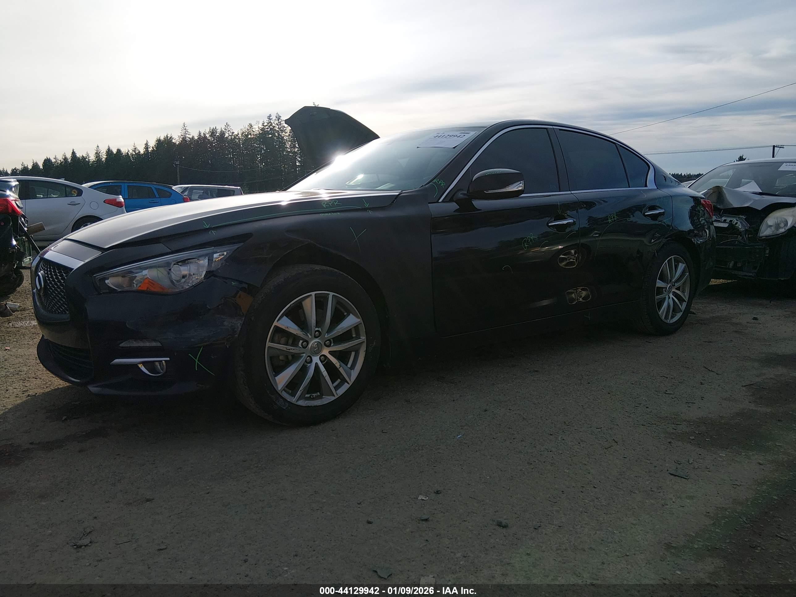 INFINITI Q50 image 2