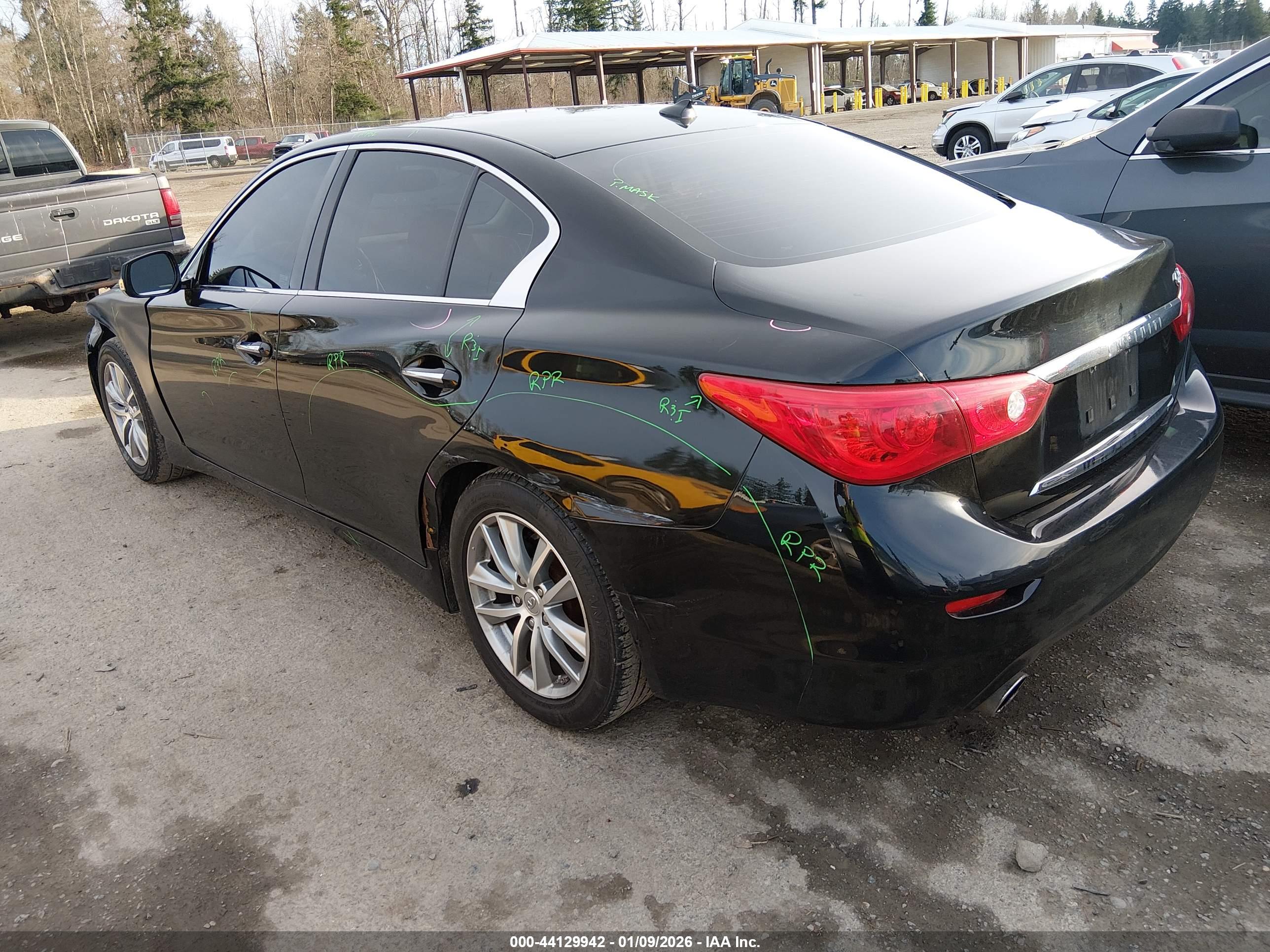 INFINITI Q50 image 3