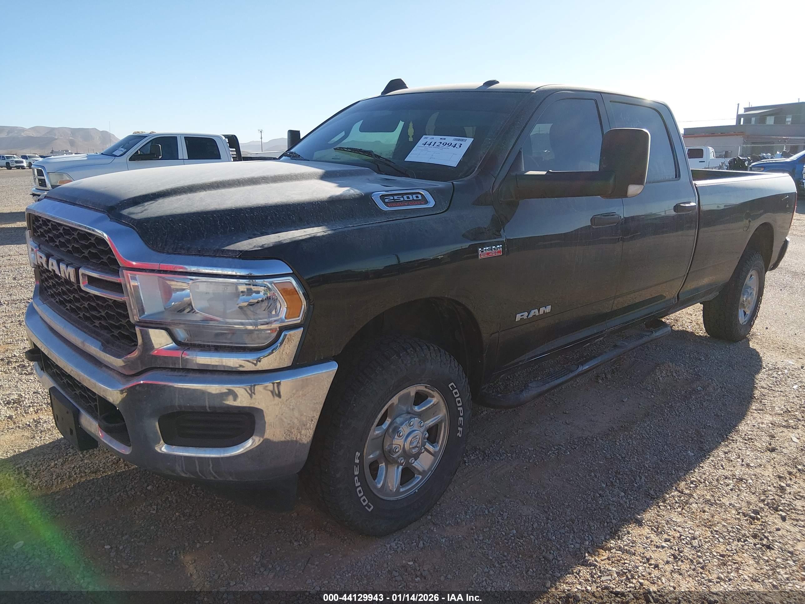 RAM 2500 image 2