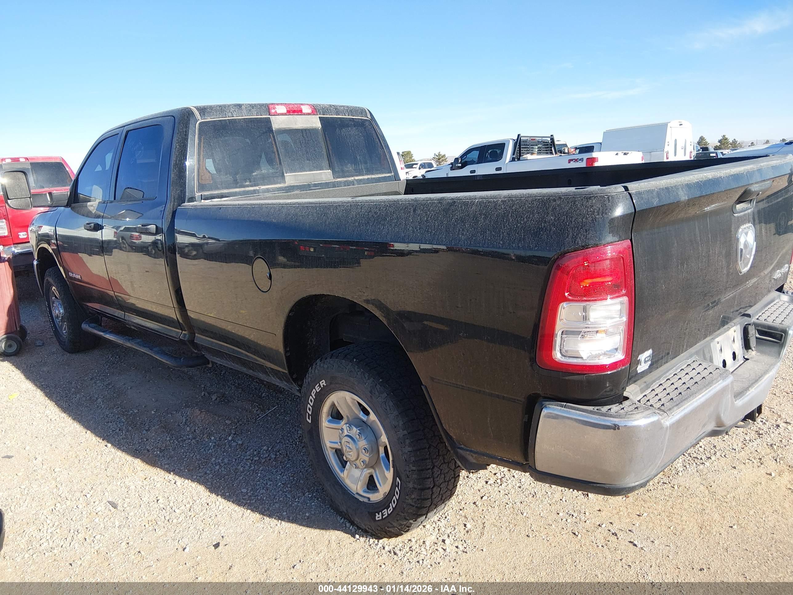 RAM 2500 image 3