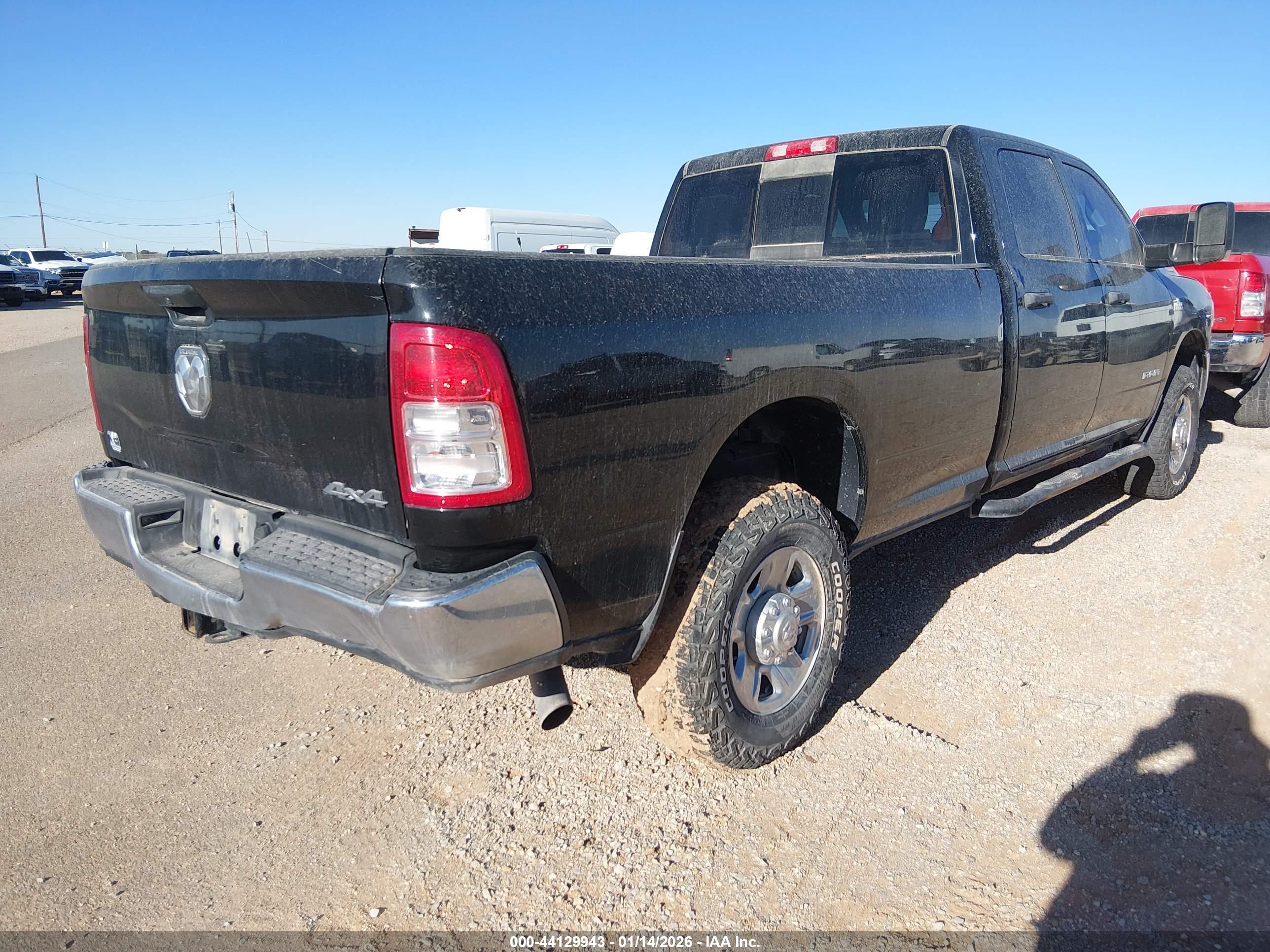 RAM 2500 image 4