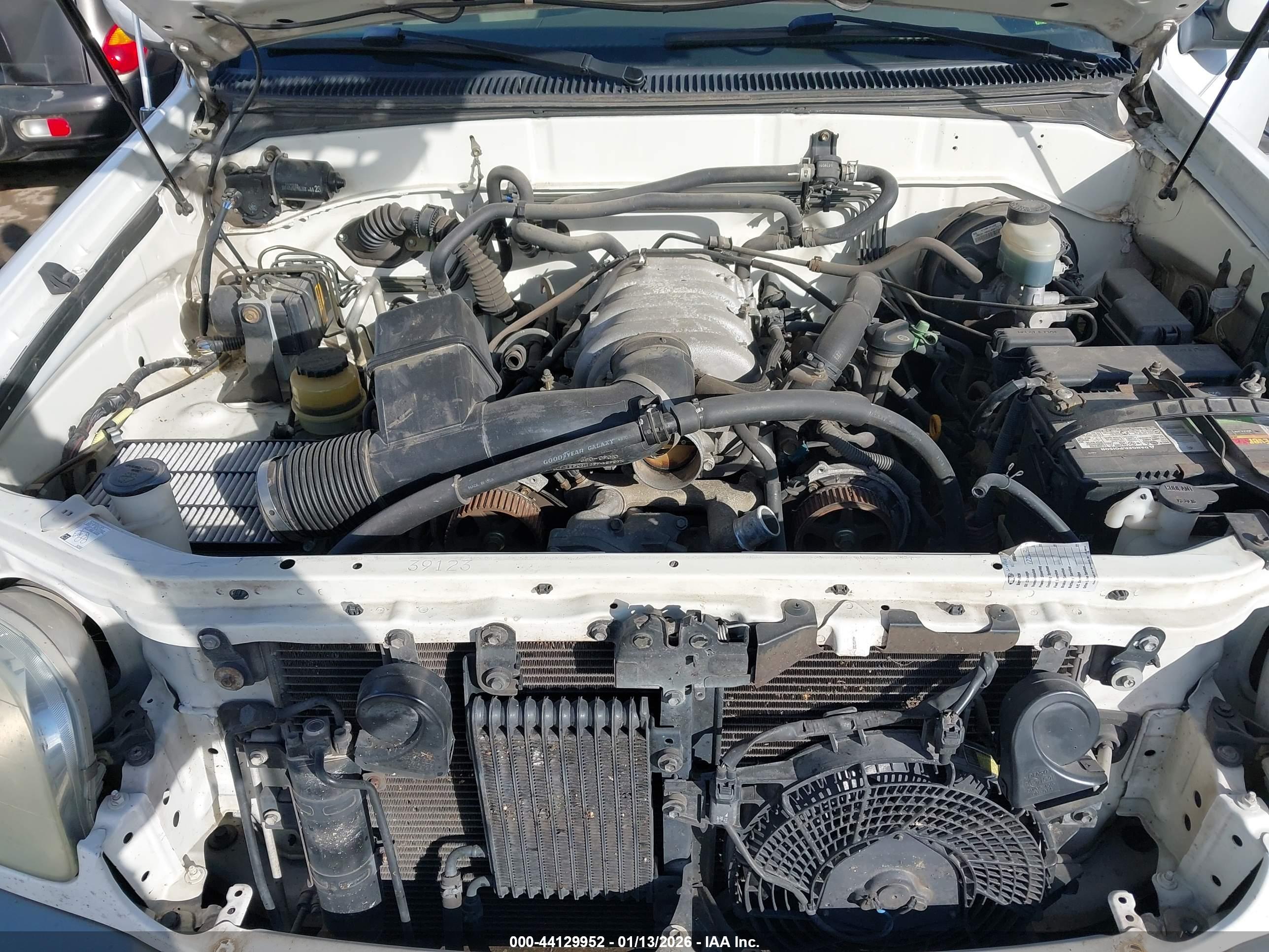 TOYOTA SEQUOIA image 10