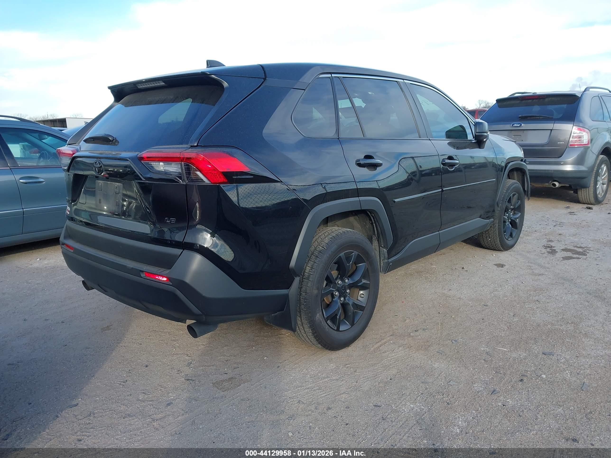 TOYOTA RAV4 image 4