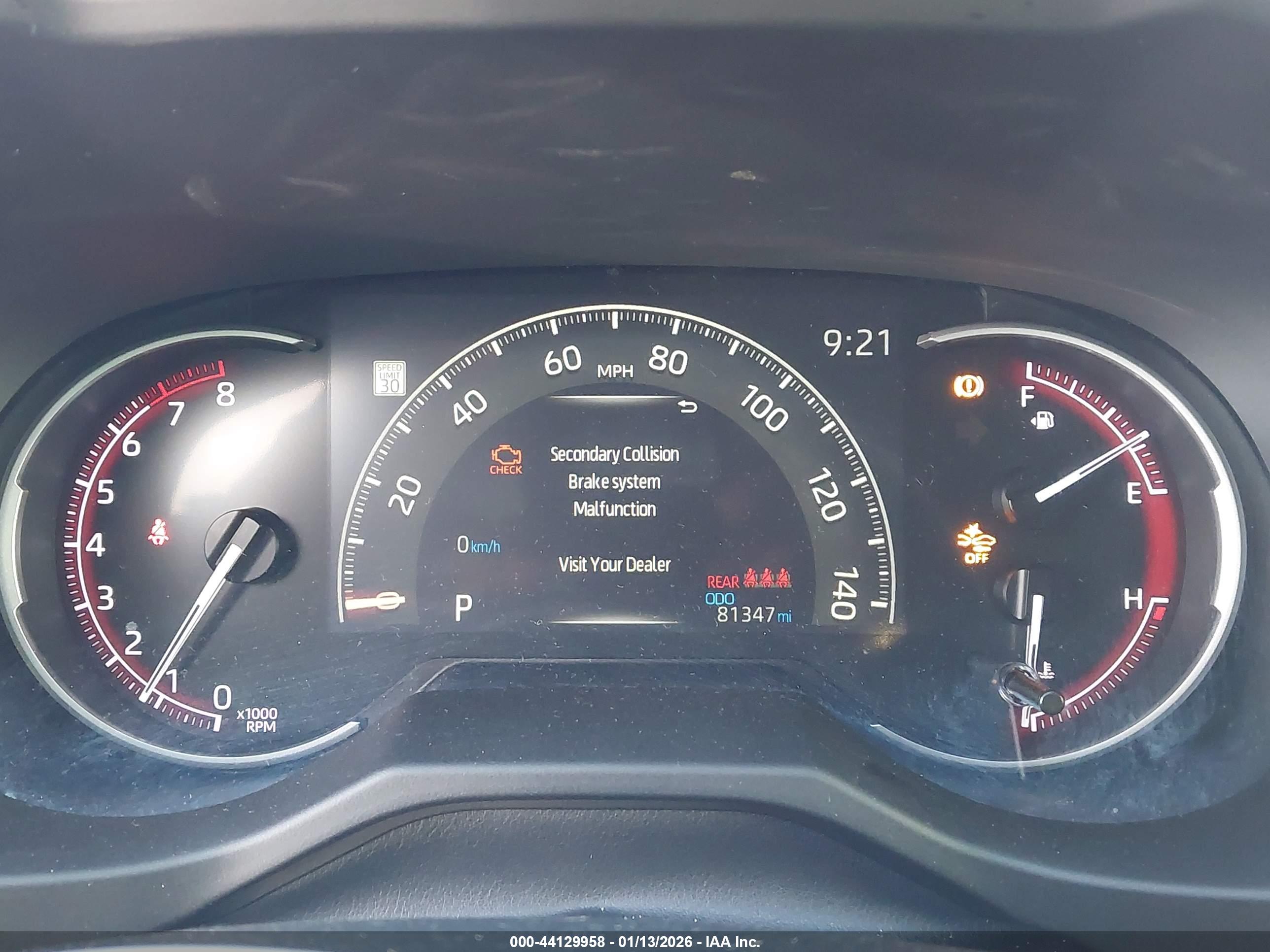 TOYOTA RAV4 image 7