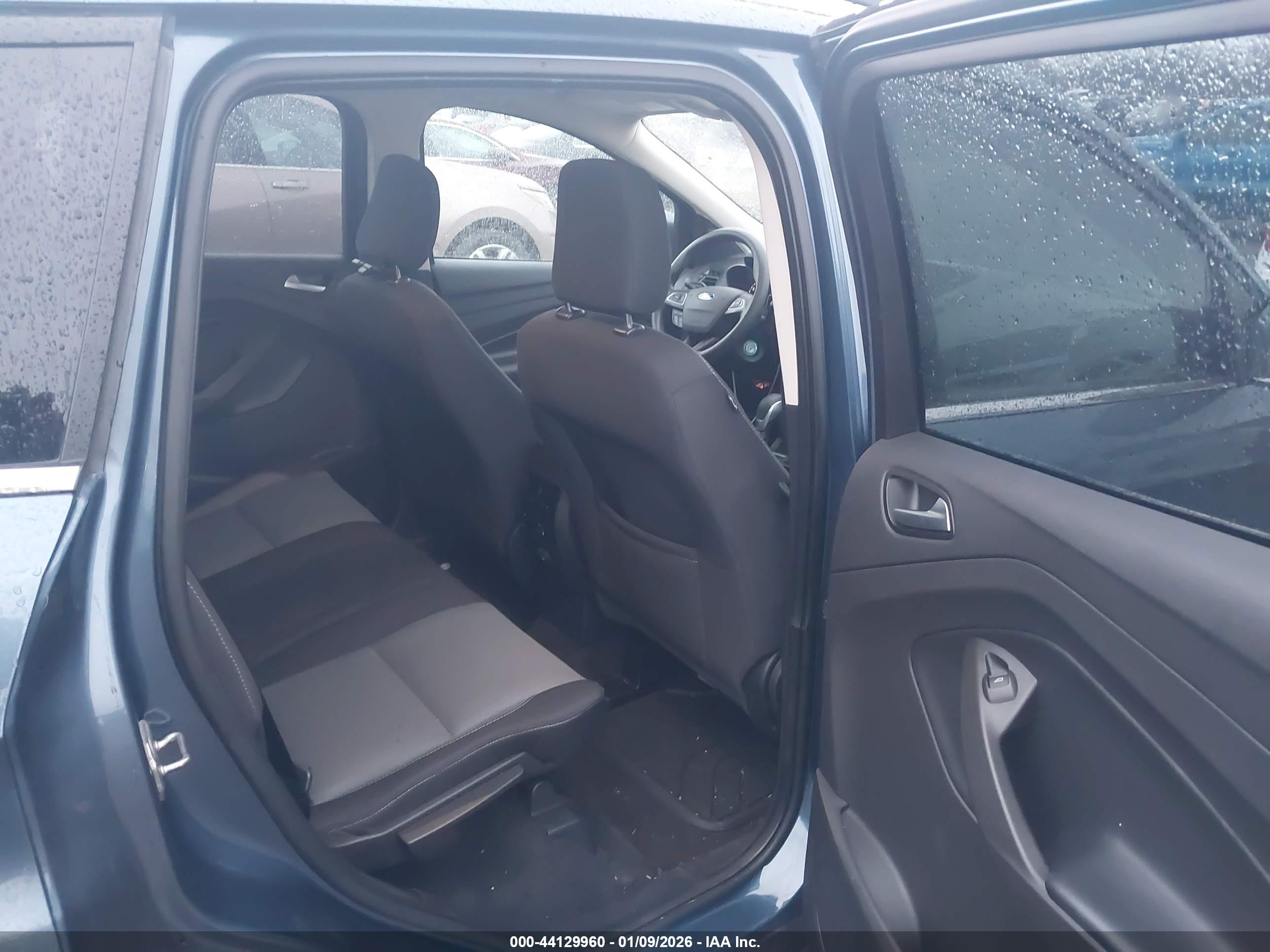 FORD ESCAPE image 8