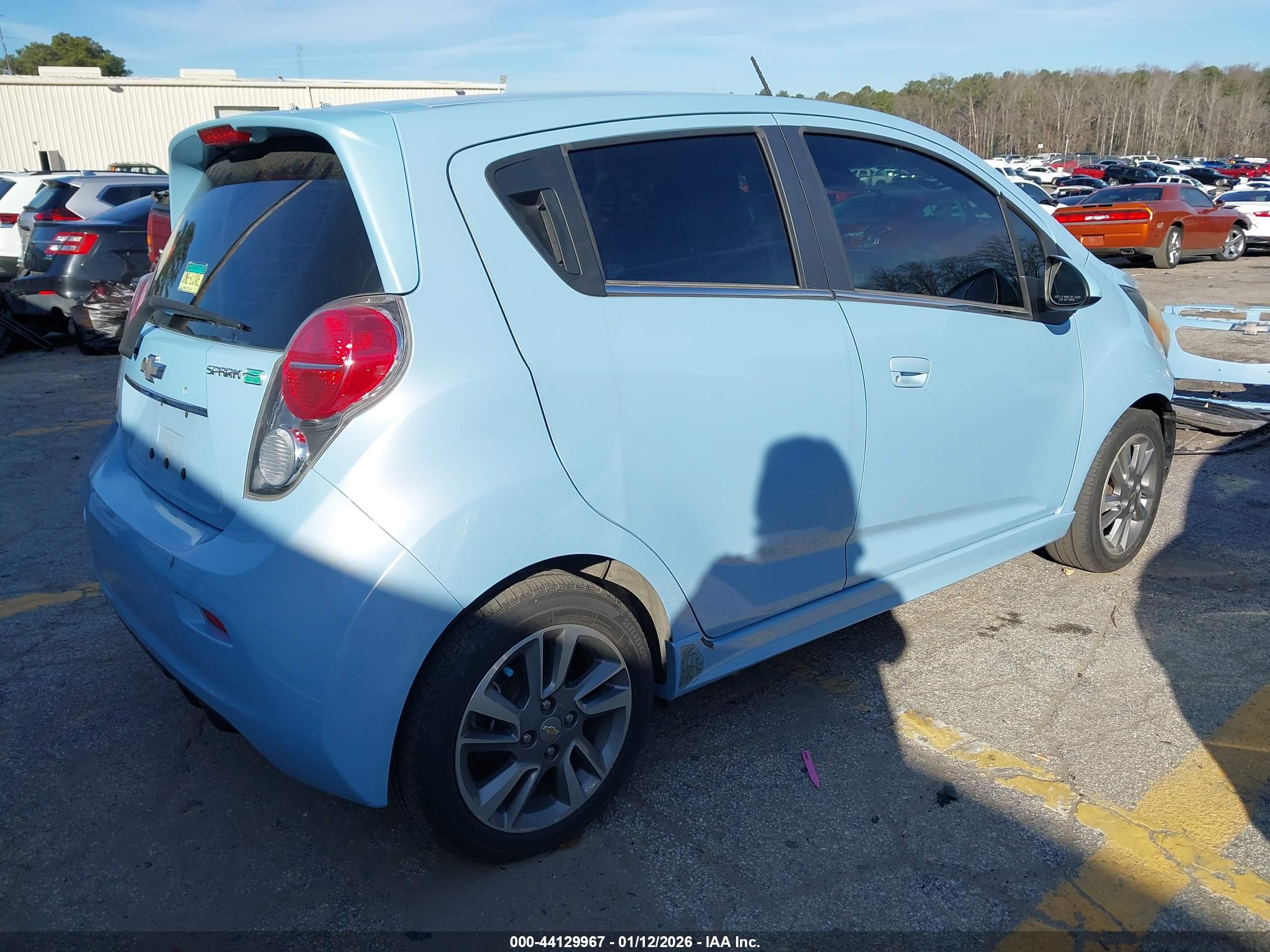 CHEVROLET SPARK image 4