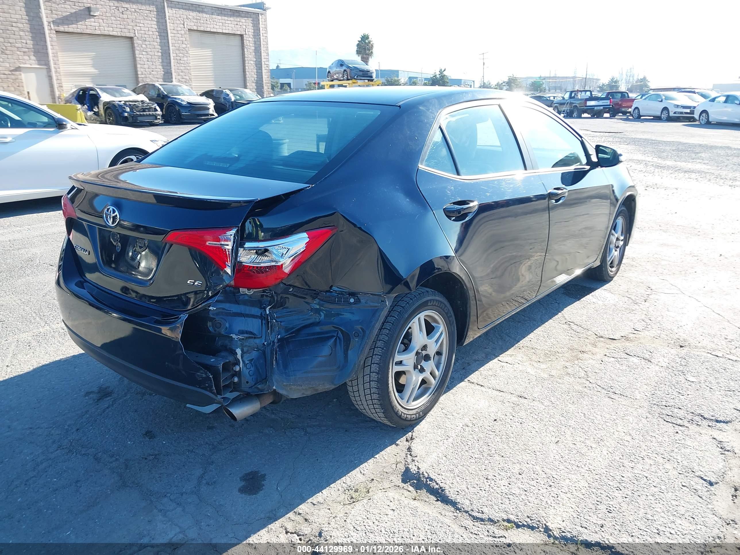 TOYOTA COROLLA image 6