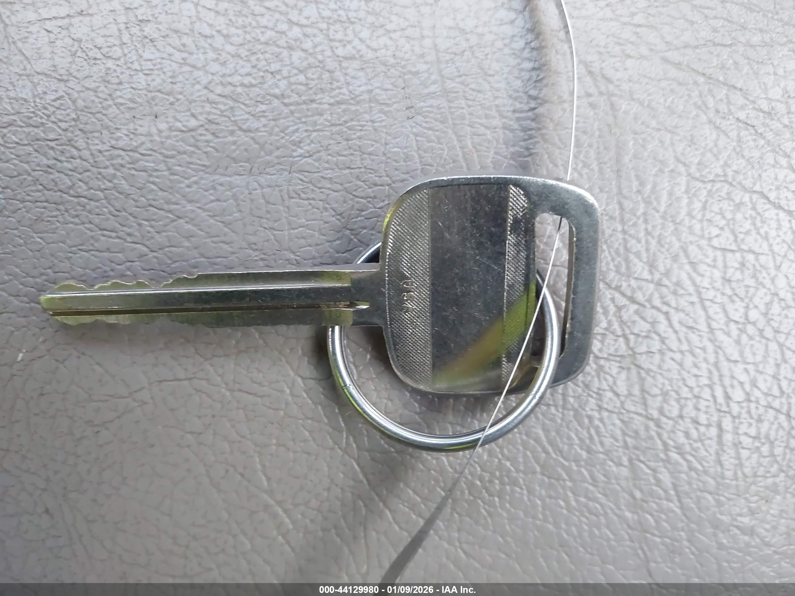 TOYOTA CAMRY image 11