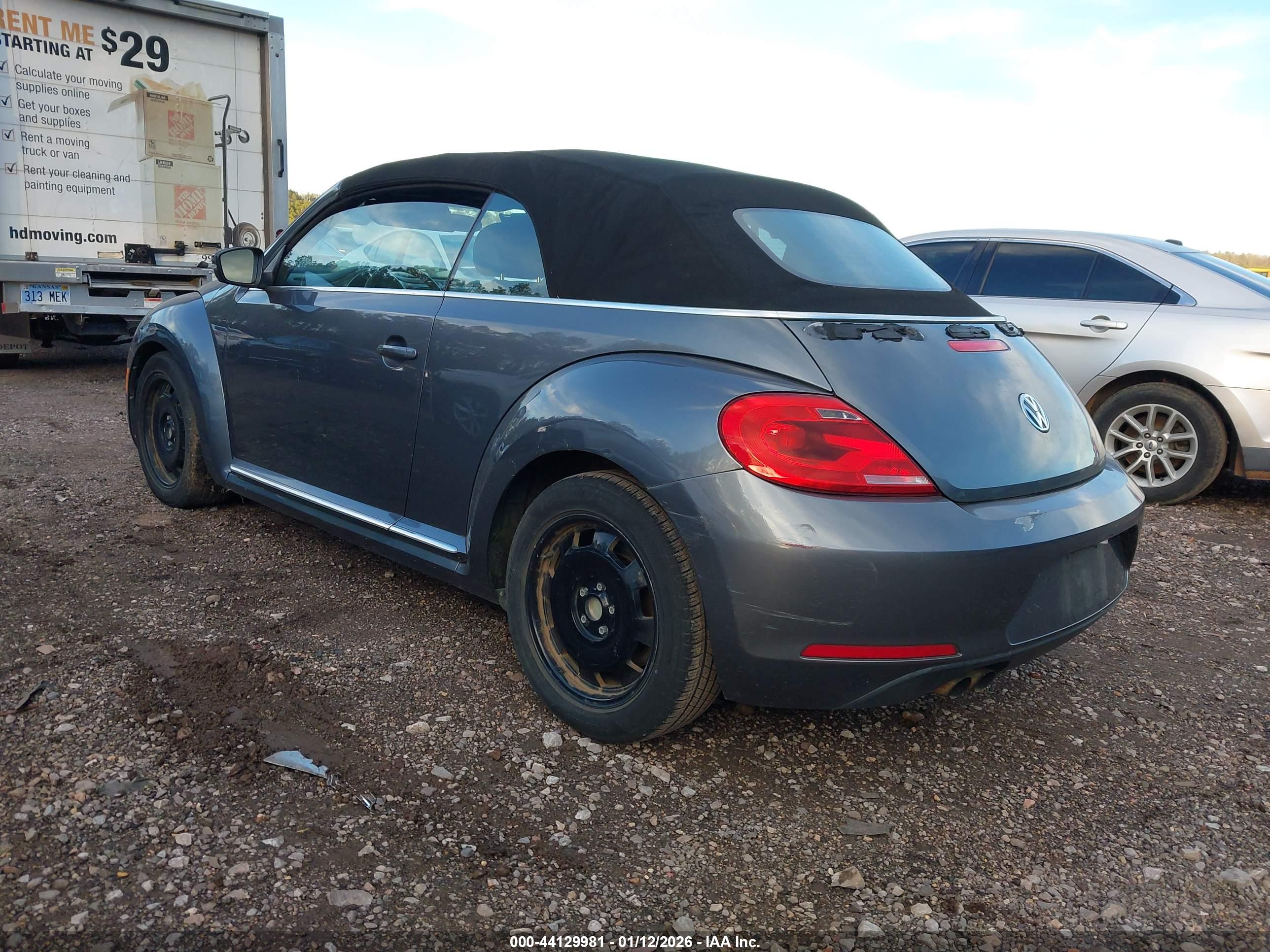 VOLKSWAGEN BEETLE image 3