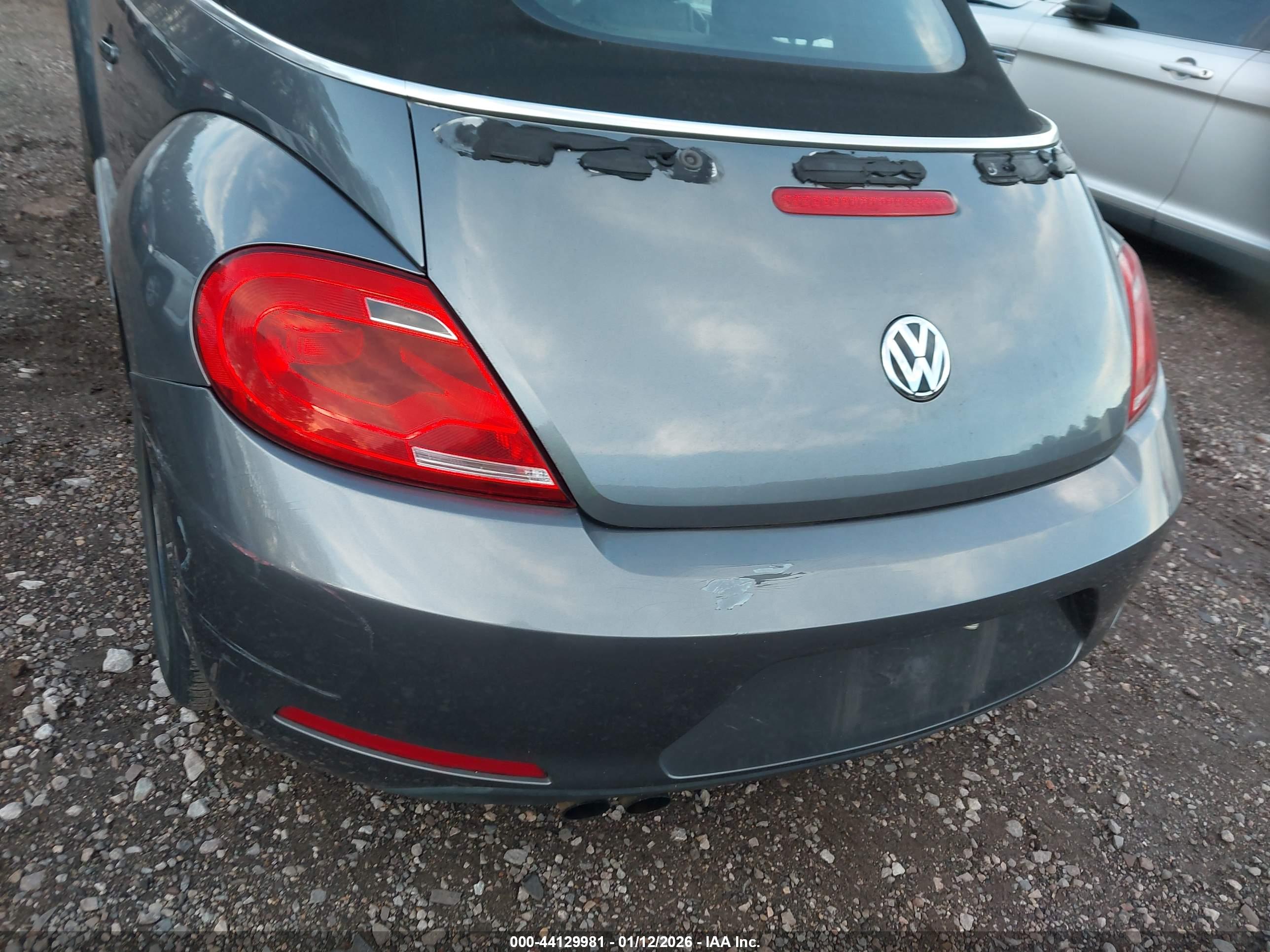 VOLKSWAGEN BEETLE image 6