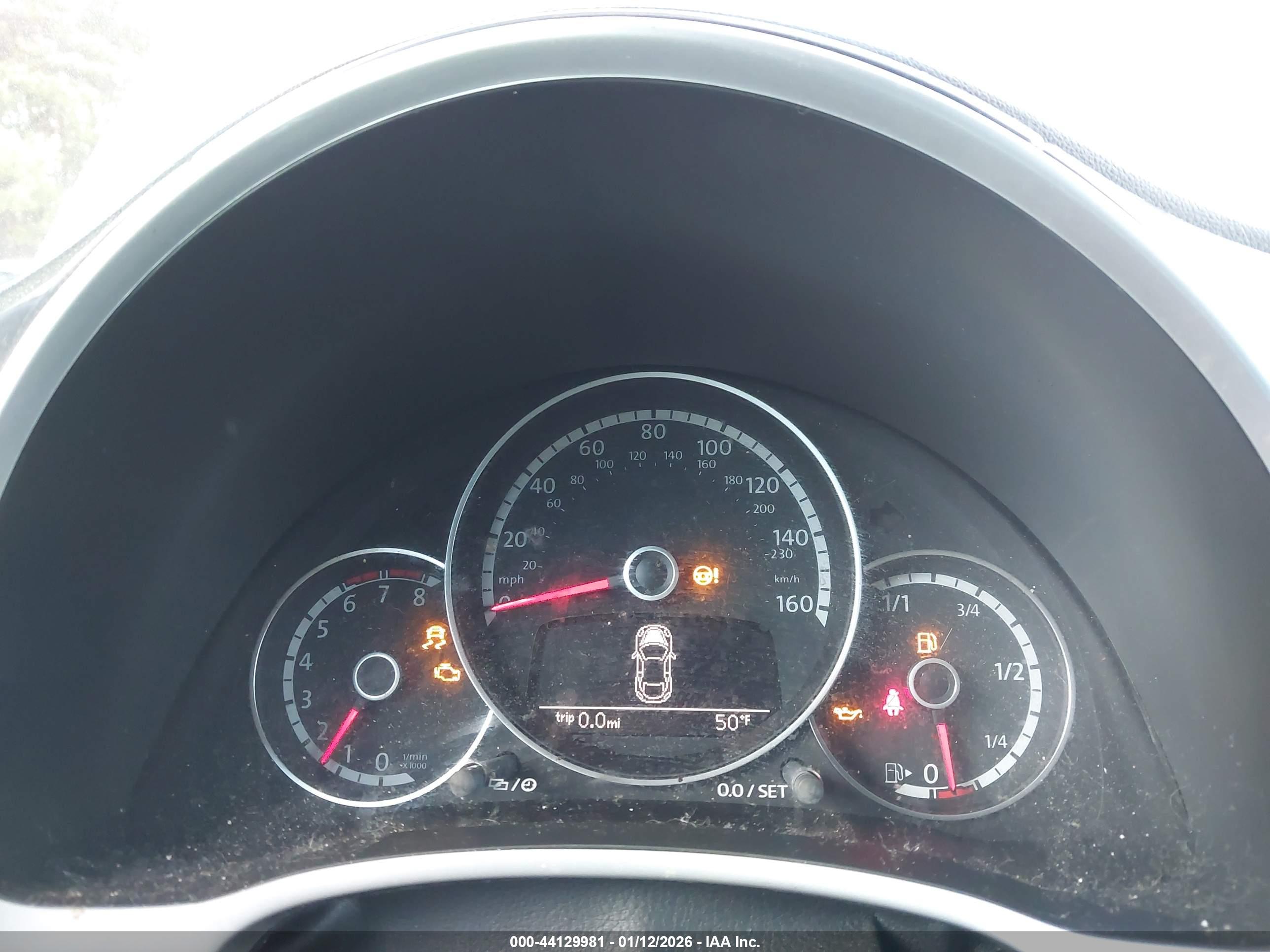 VOLKSWAGEN BEETLE image 7