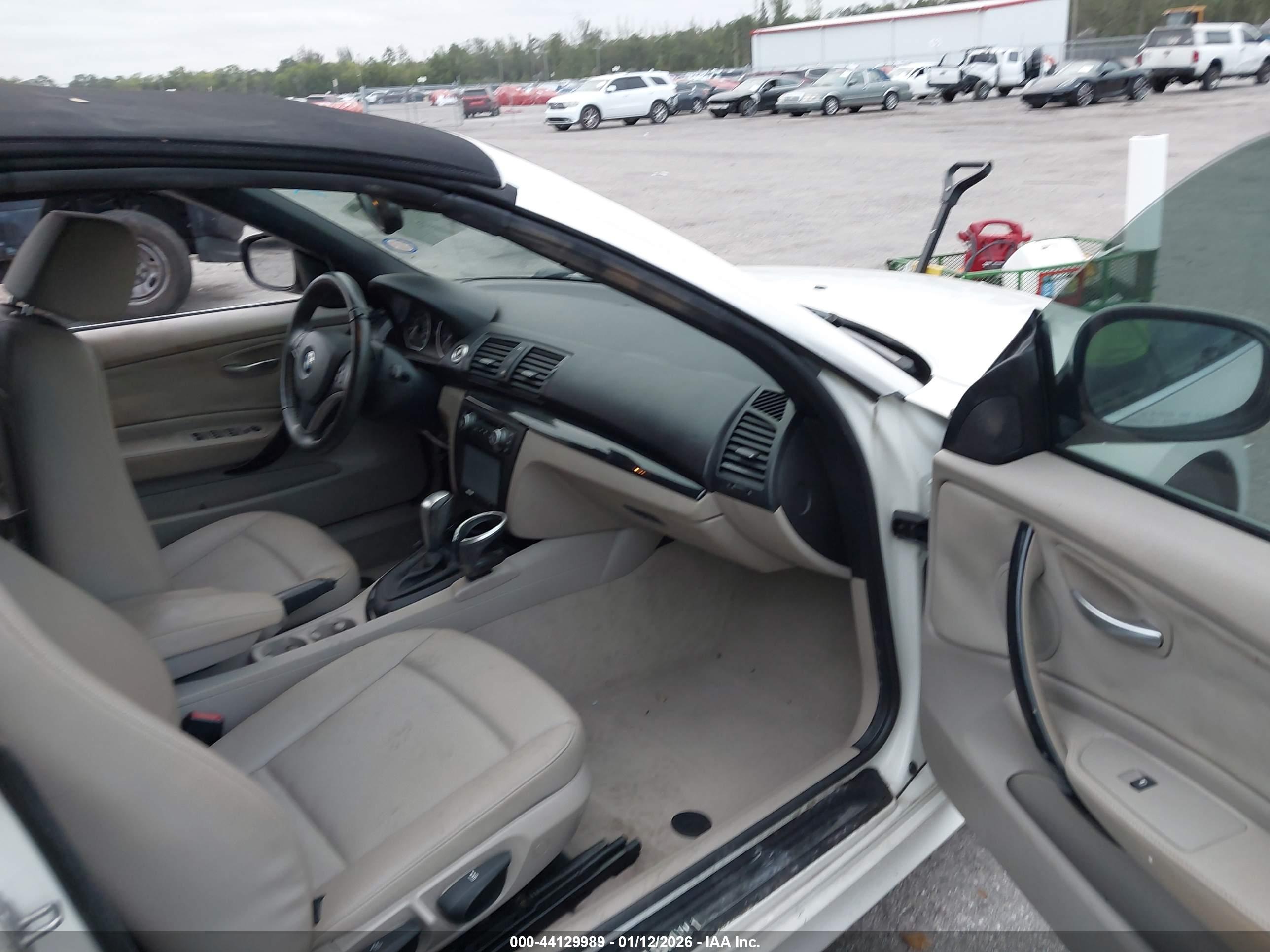 BMW 128I image 5
