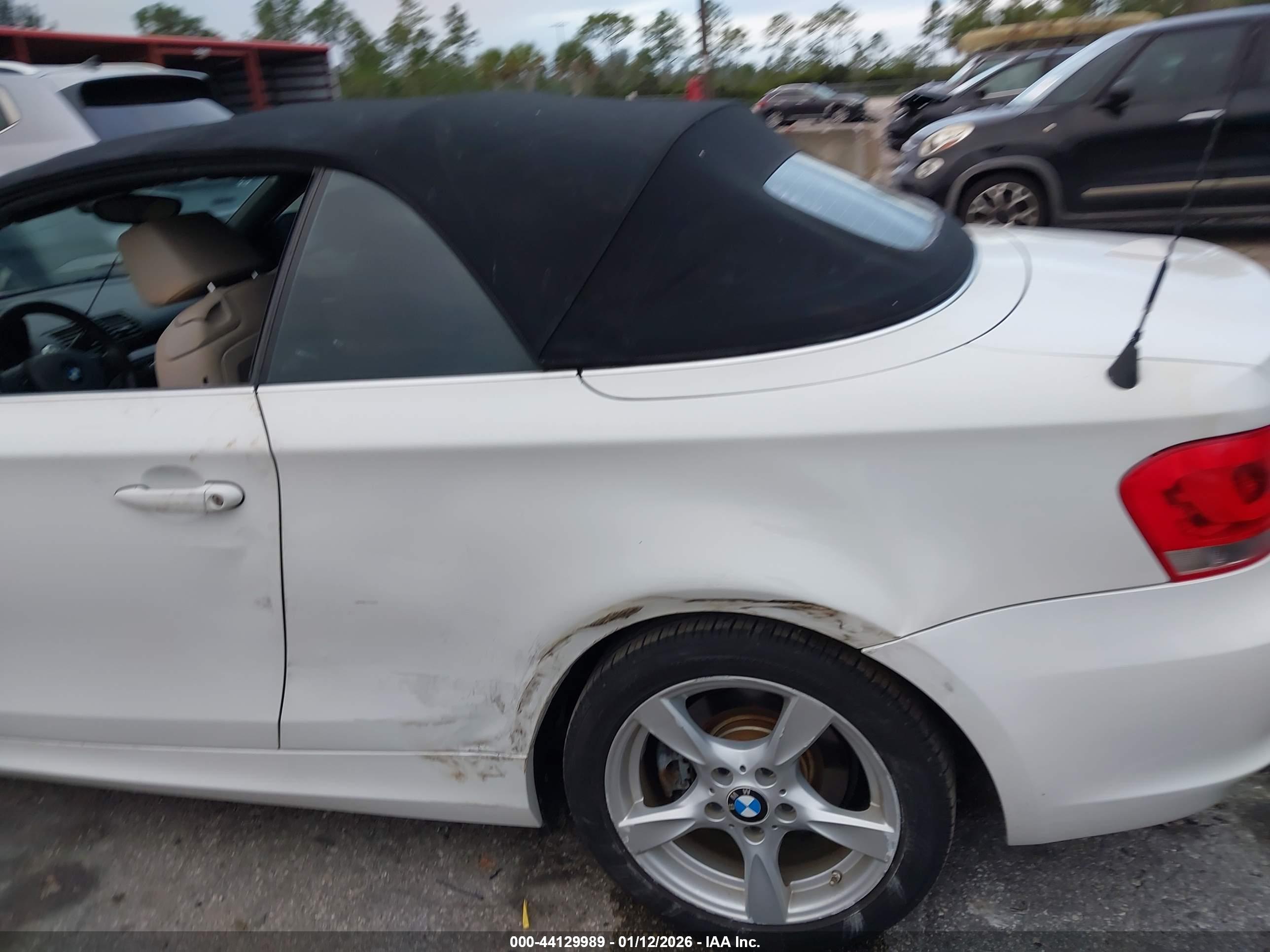 BMW 128I image 6