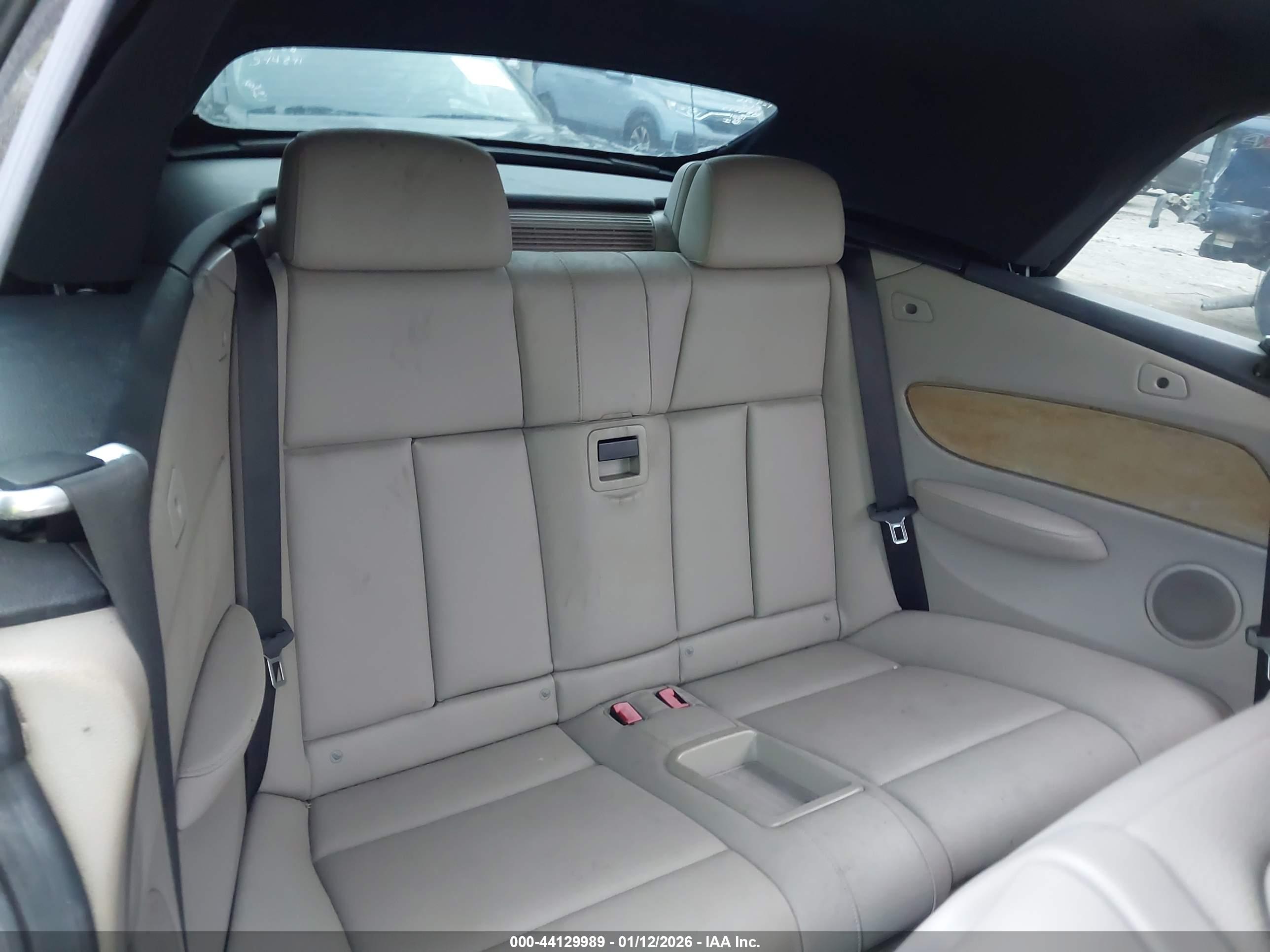 BMW 128I image 8