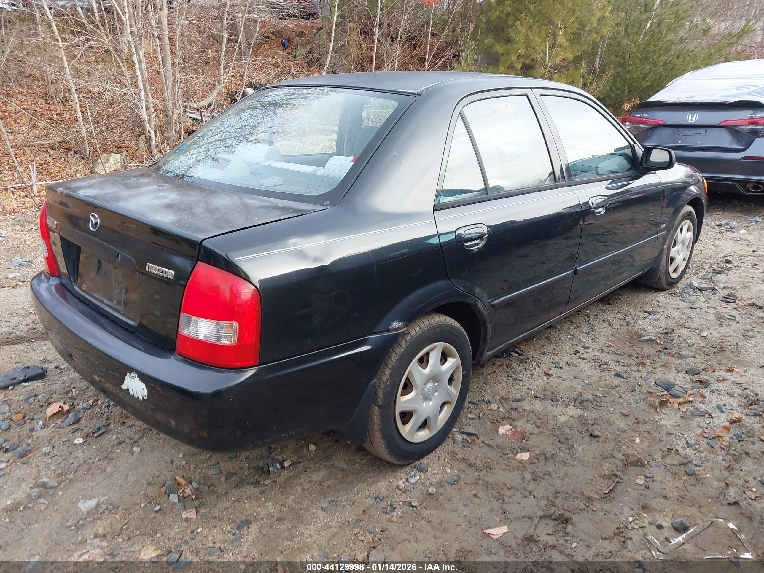 MAZDA PROTEGE image 4