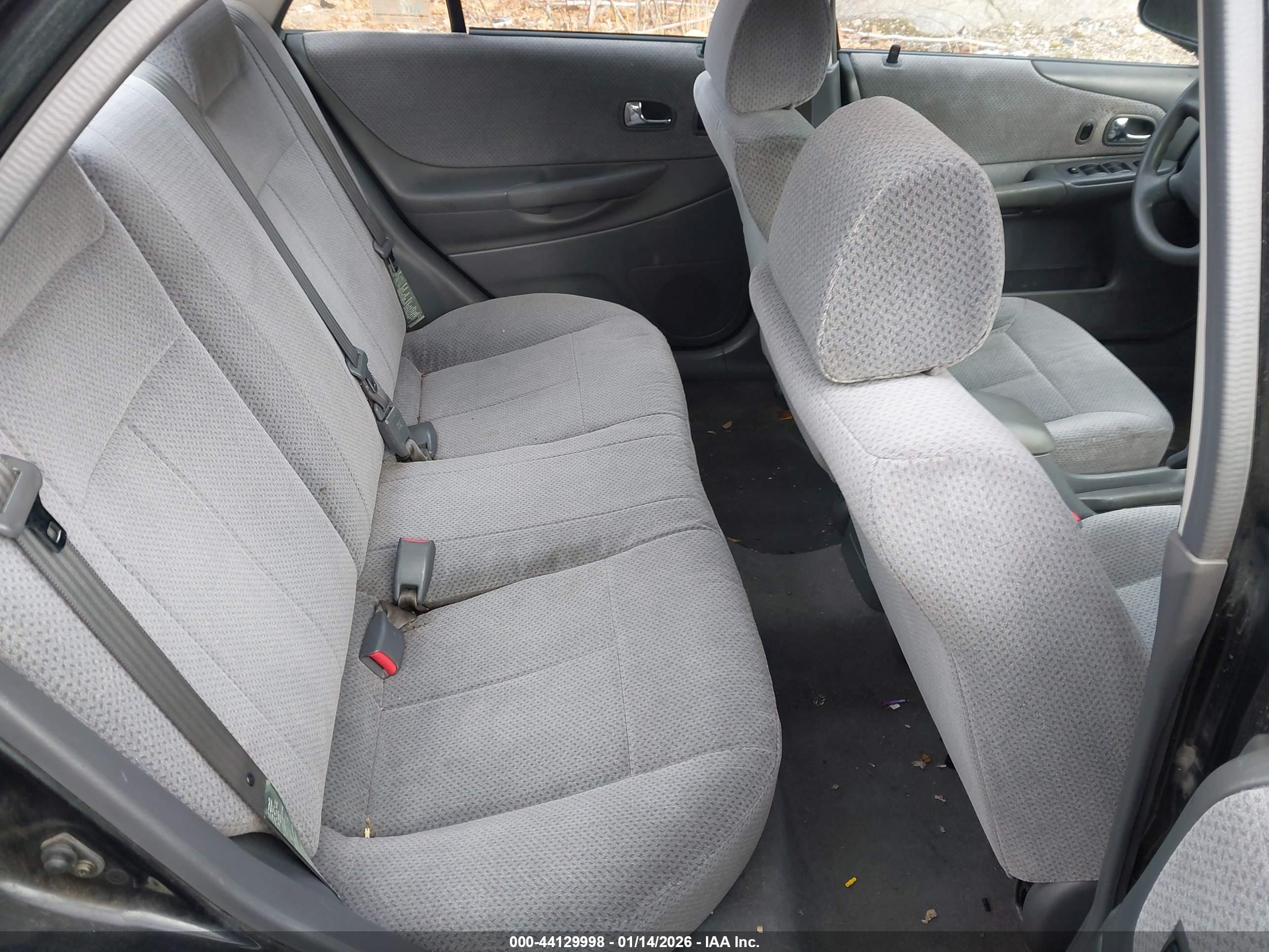 MAZDA PROTEGE image 8