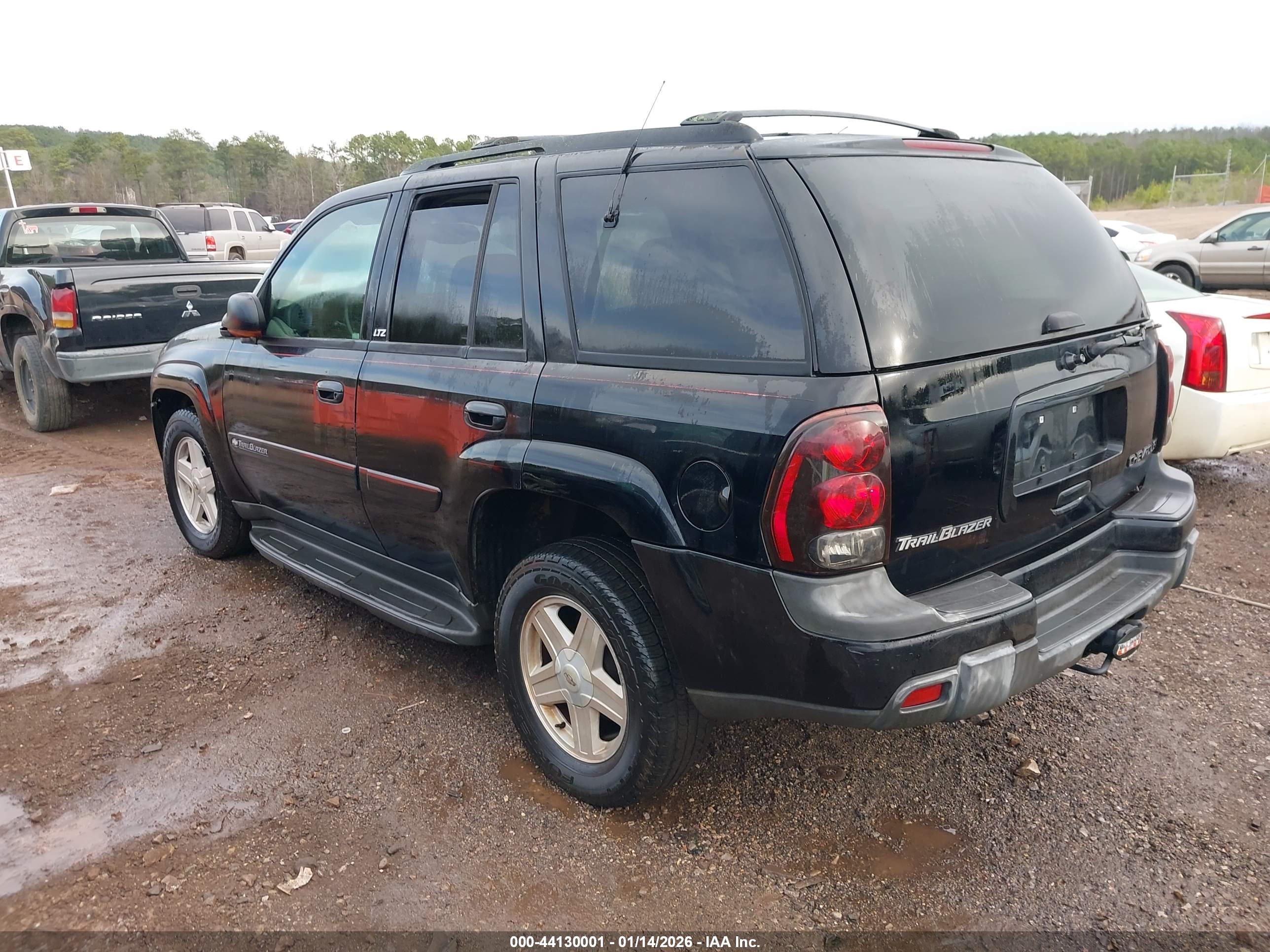 CHEVROLET TRAILBLAZER image 3