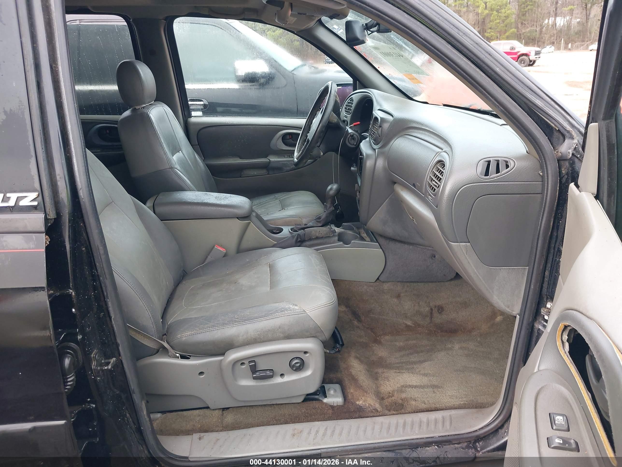 CHEVROLET TRAILBLAZER image 5
