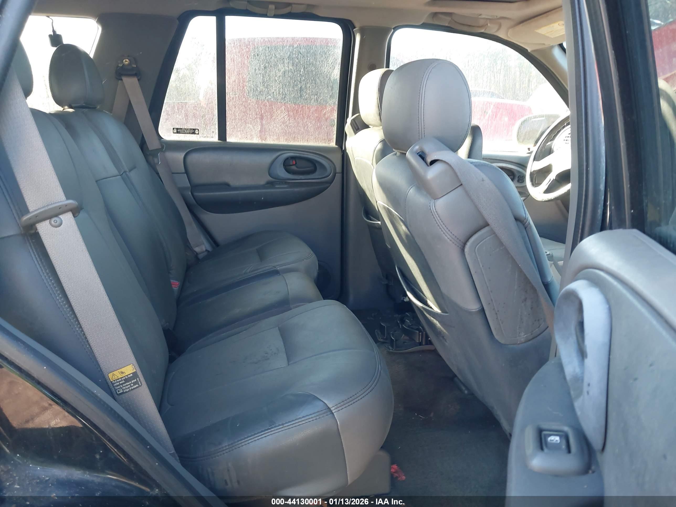 CHEVROLET TRAILBLAZER image 8