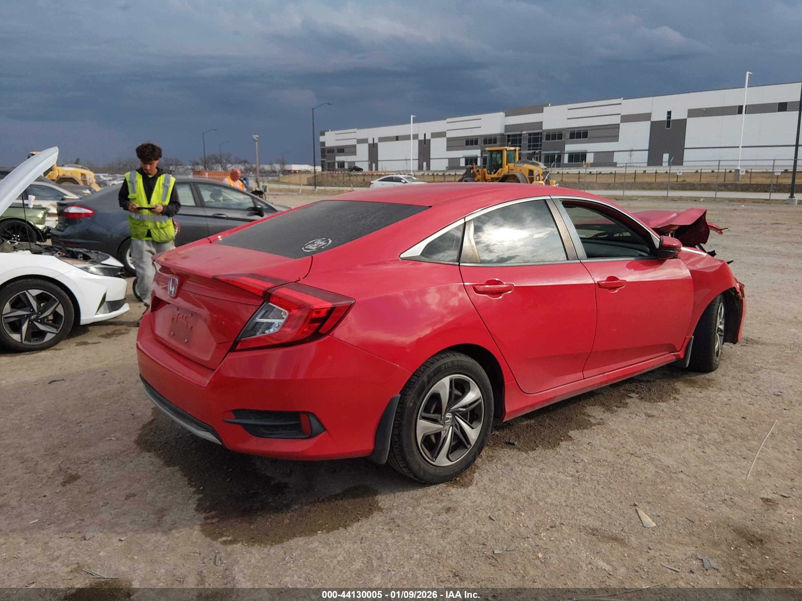 HONDA CIVIC image 4