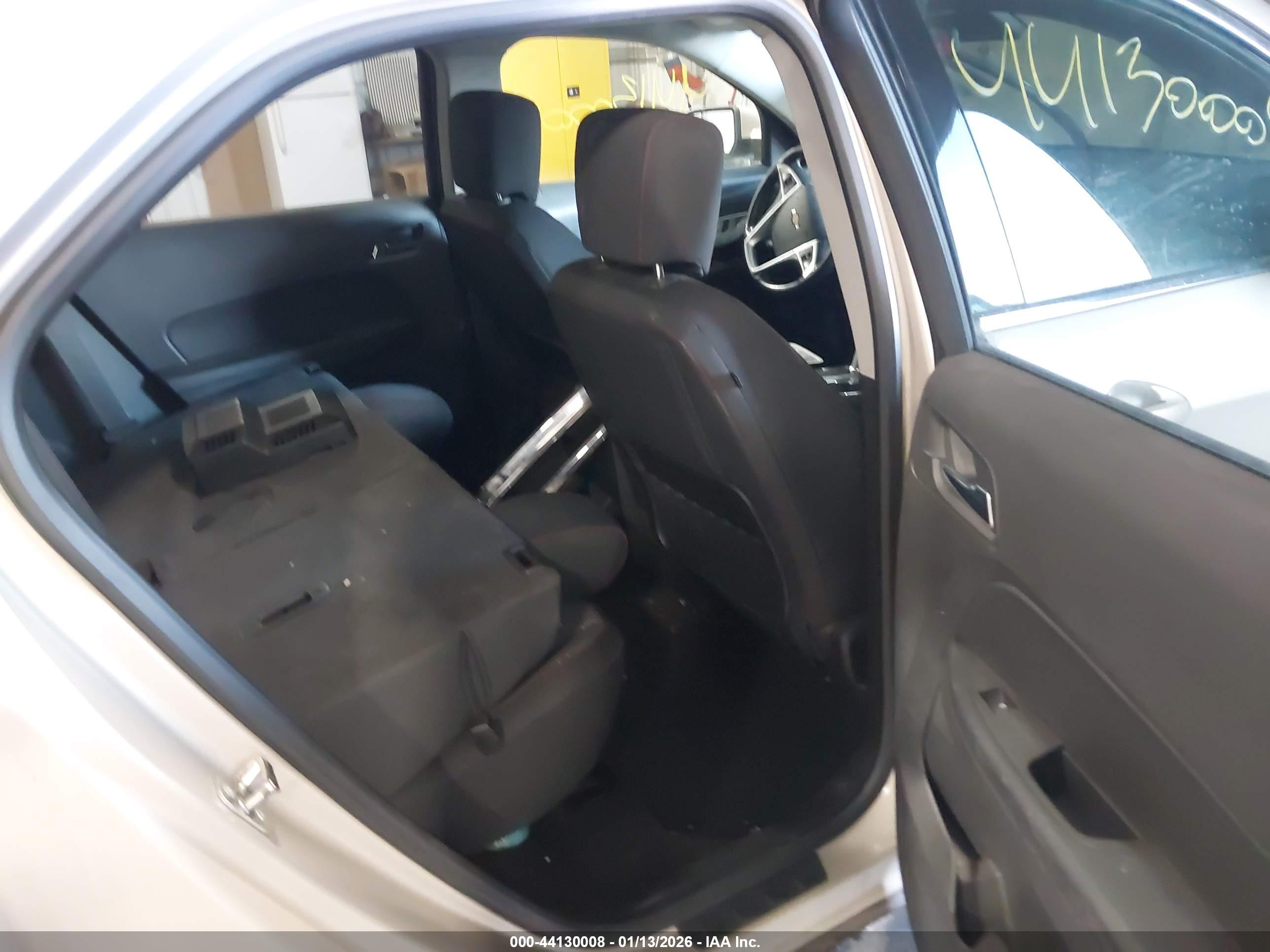 CHEVROLET EQUINOX image 8