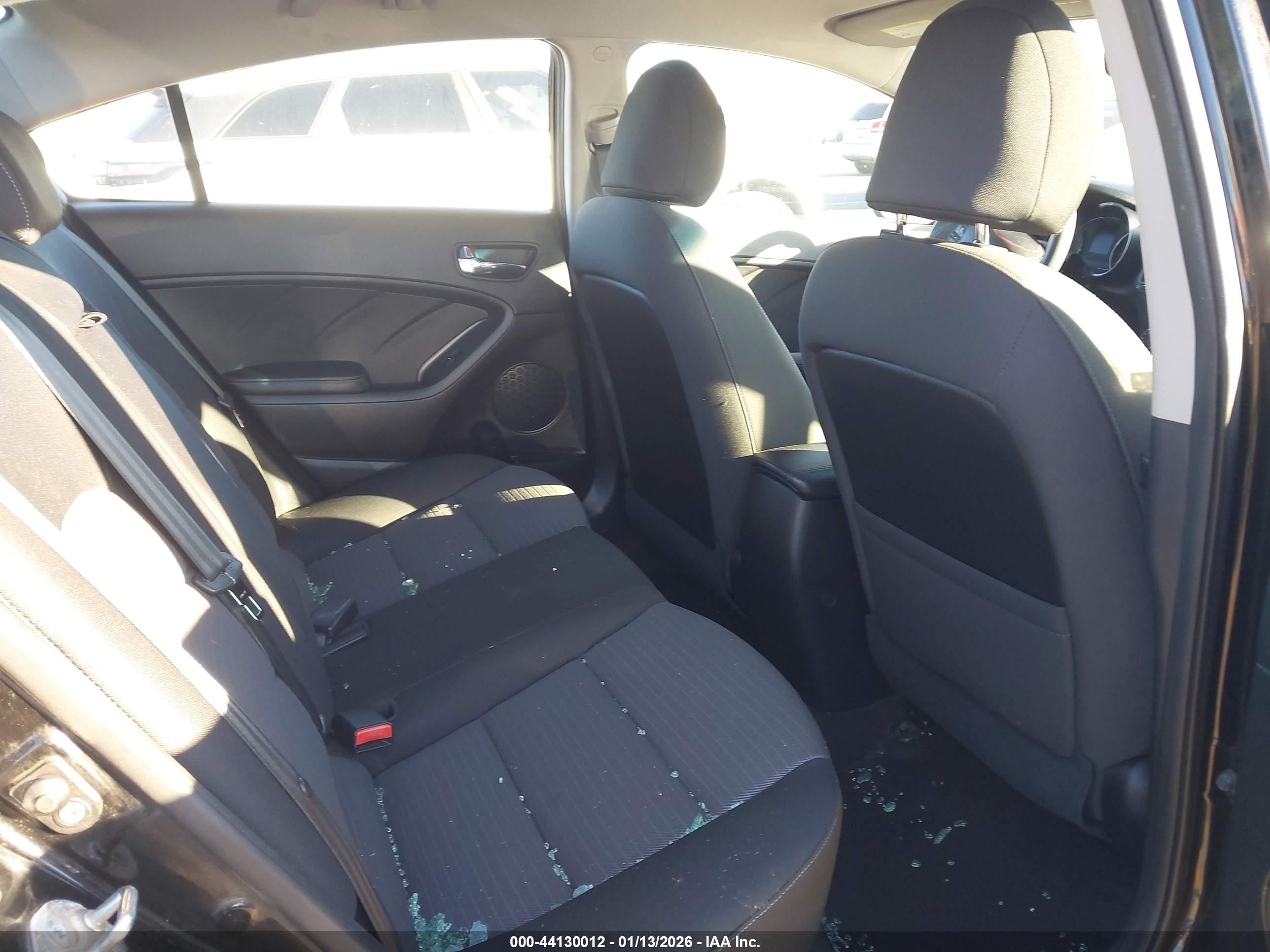 KIA FORTE image 8