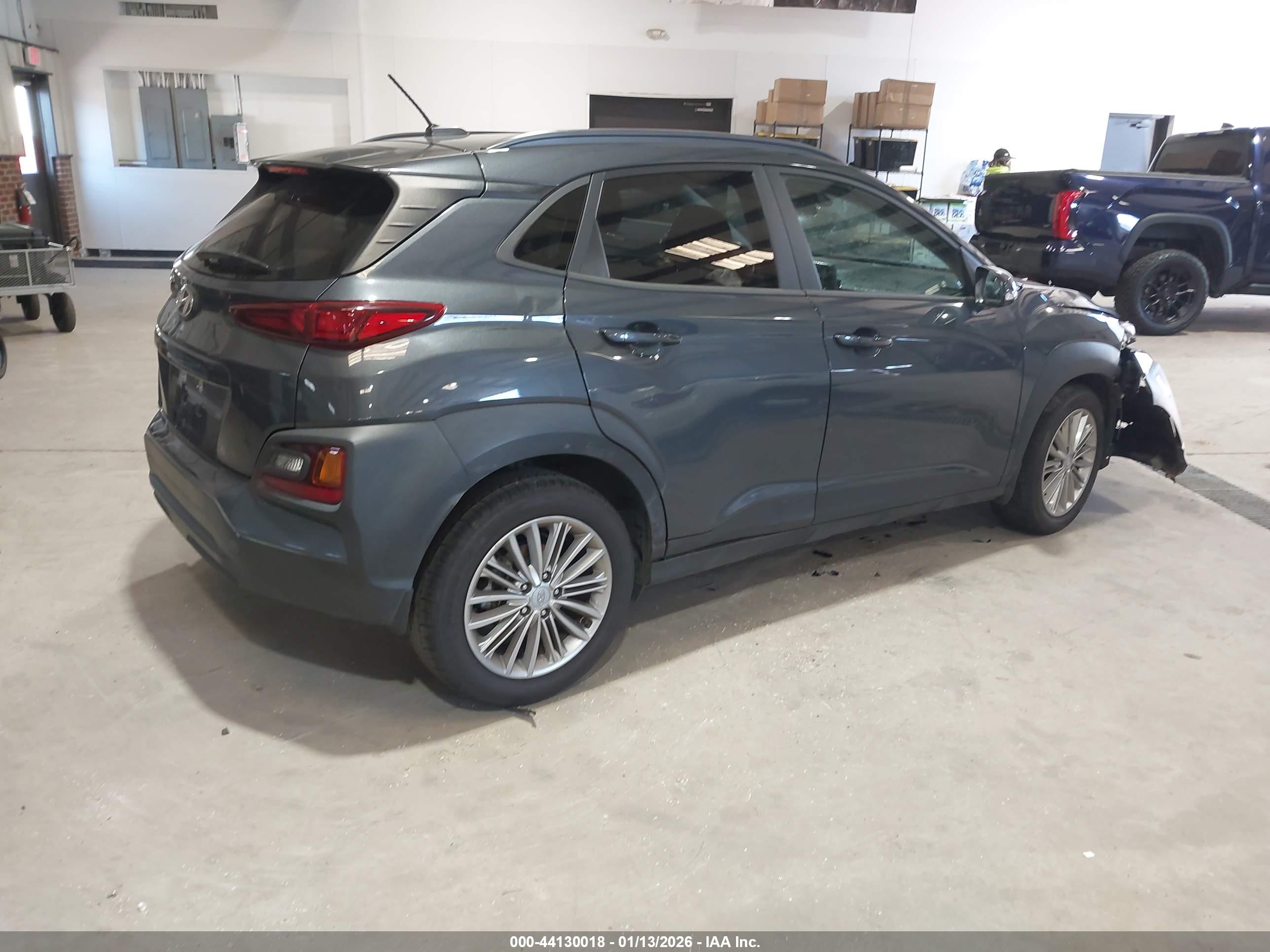 HYUNDAI KONA image 4