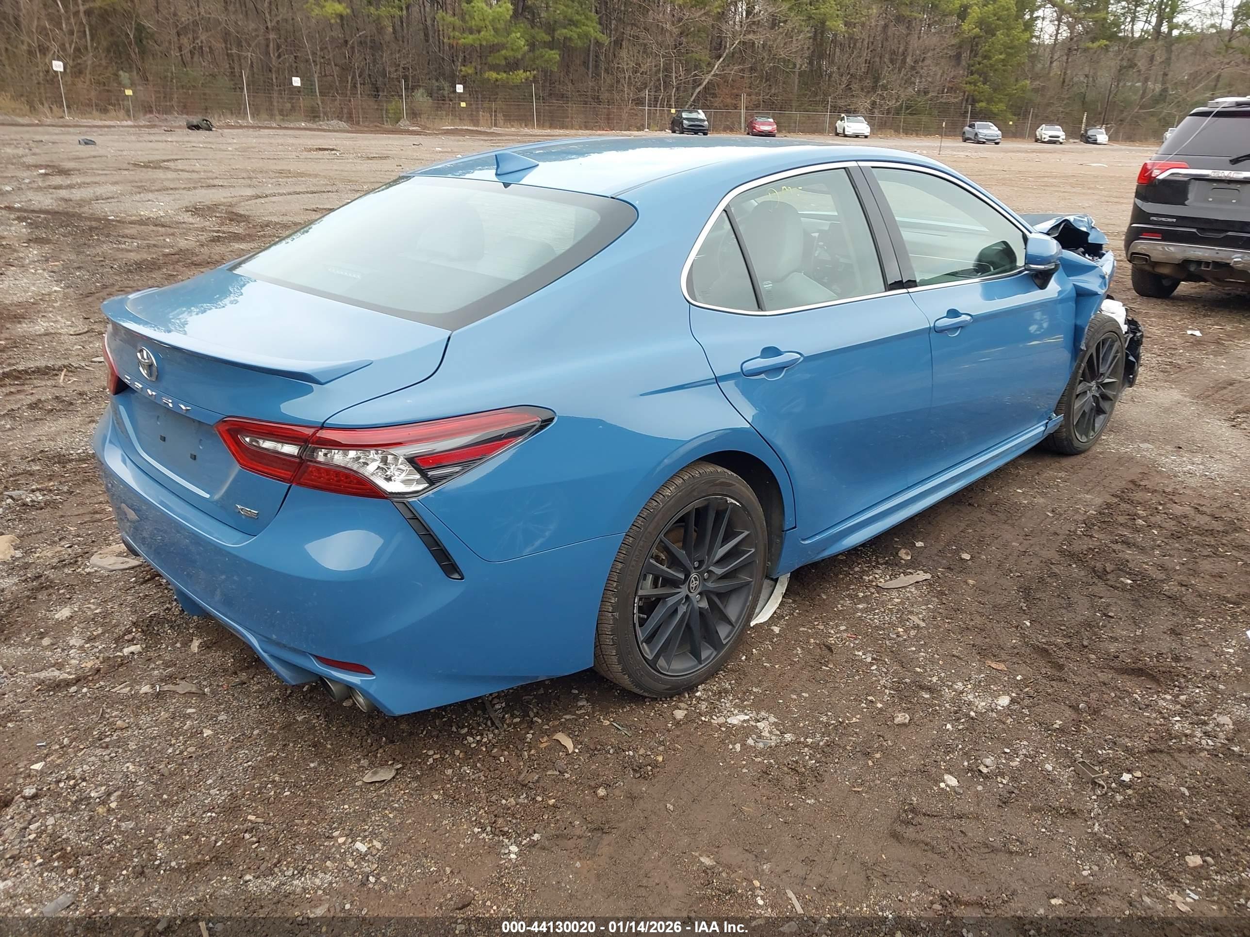 TOYOTA CAMRY image 4