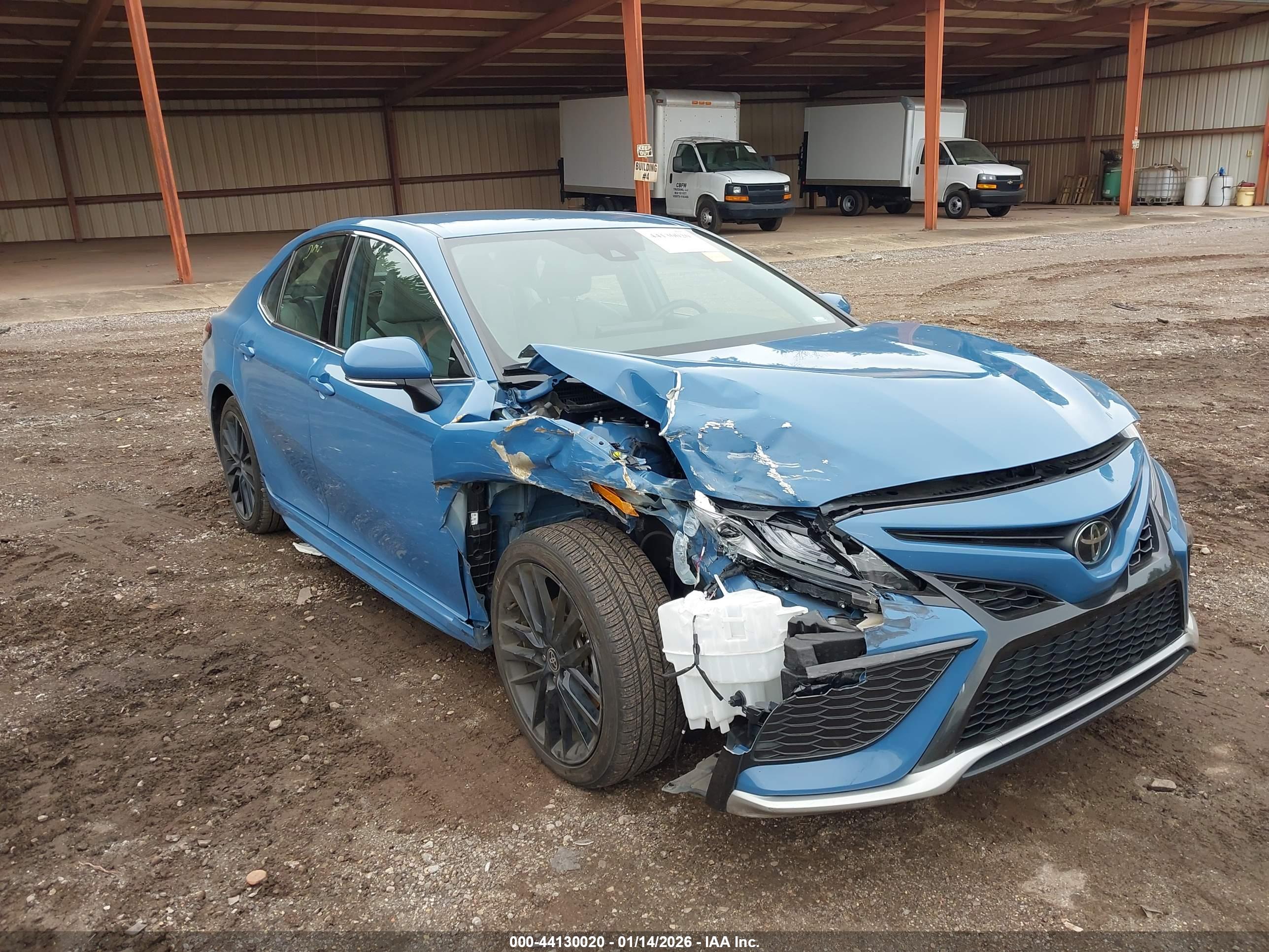 TOYOTA CAMRY image 6