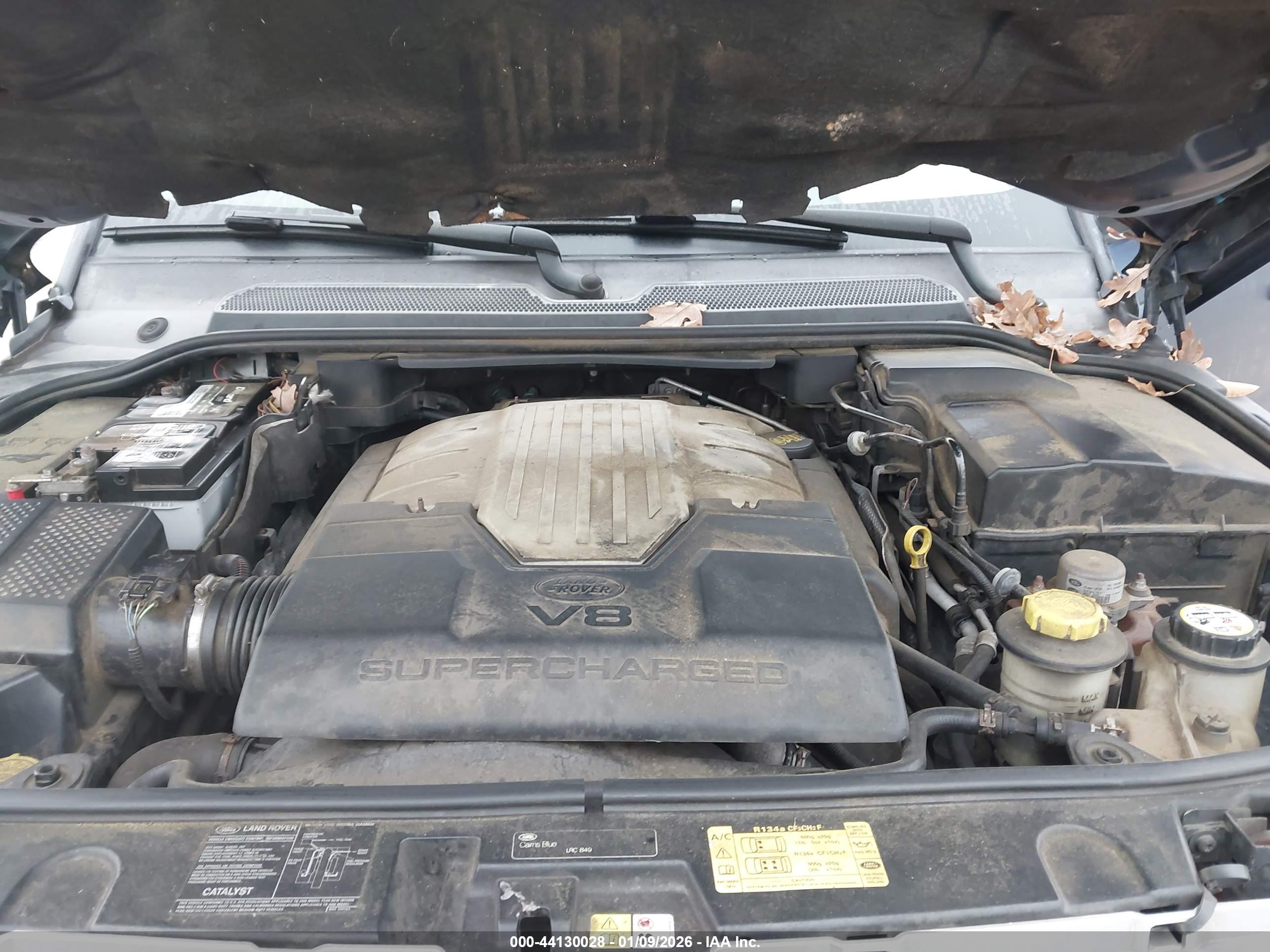 LAND ROVER image 10