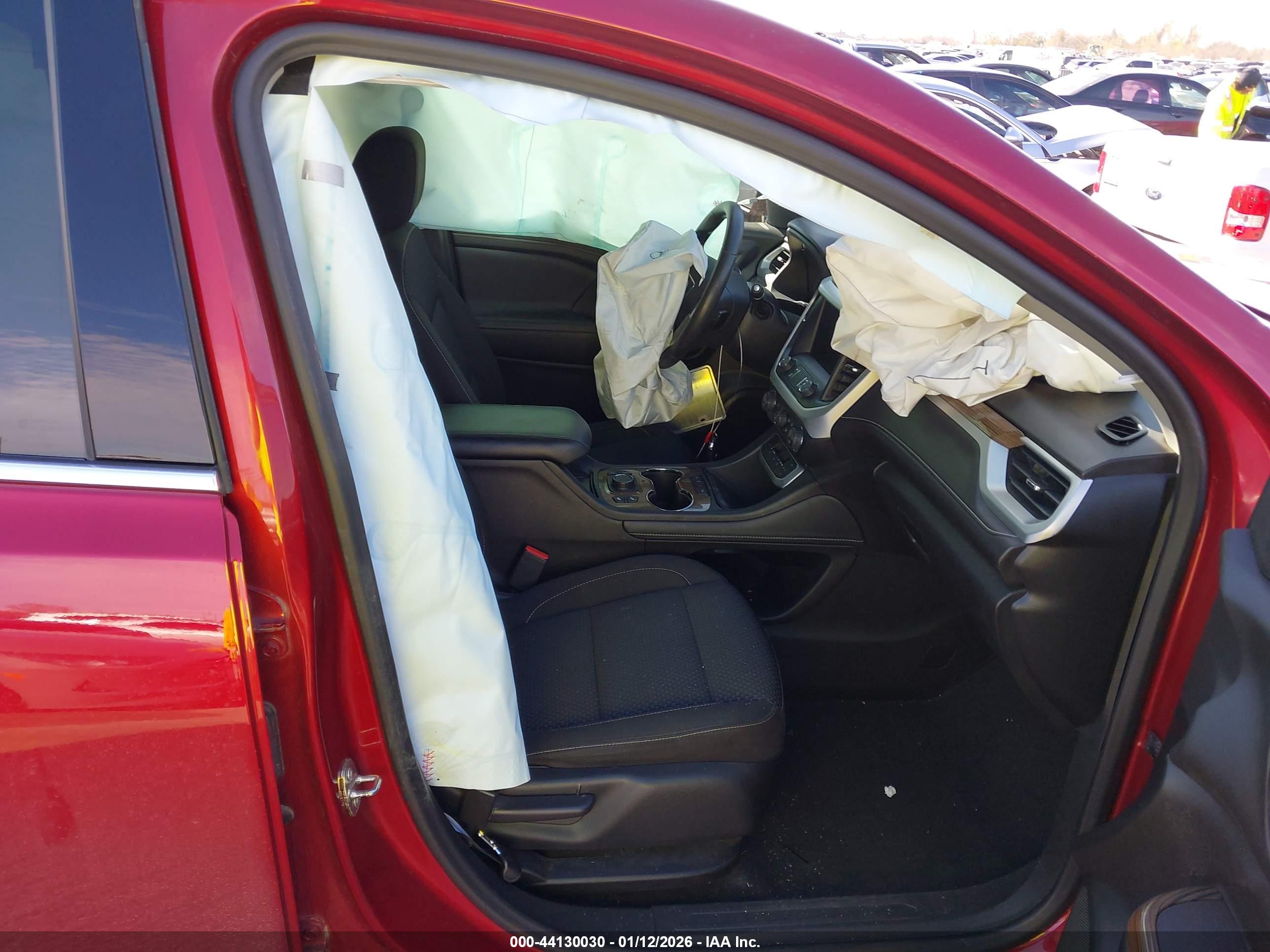 GMC ACADIA image 5