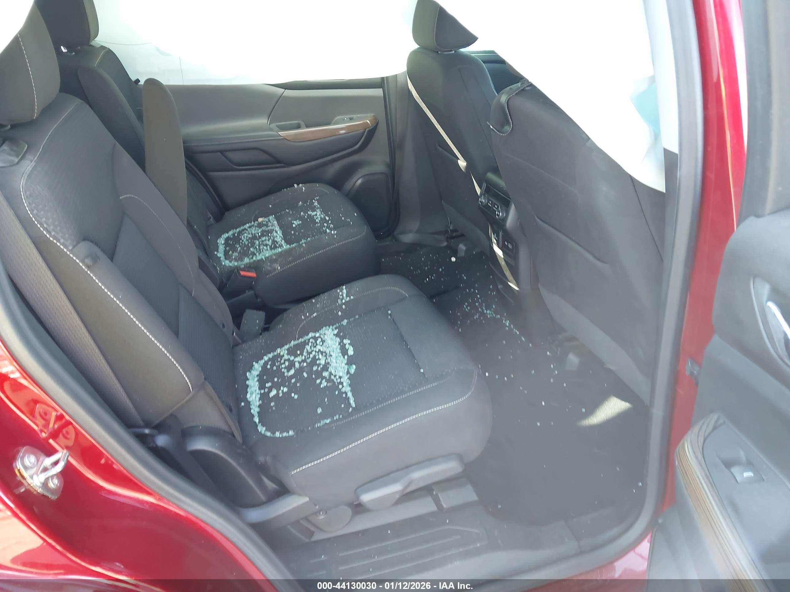 GMC ACADIA image 8