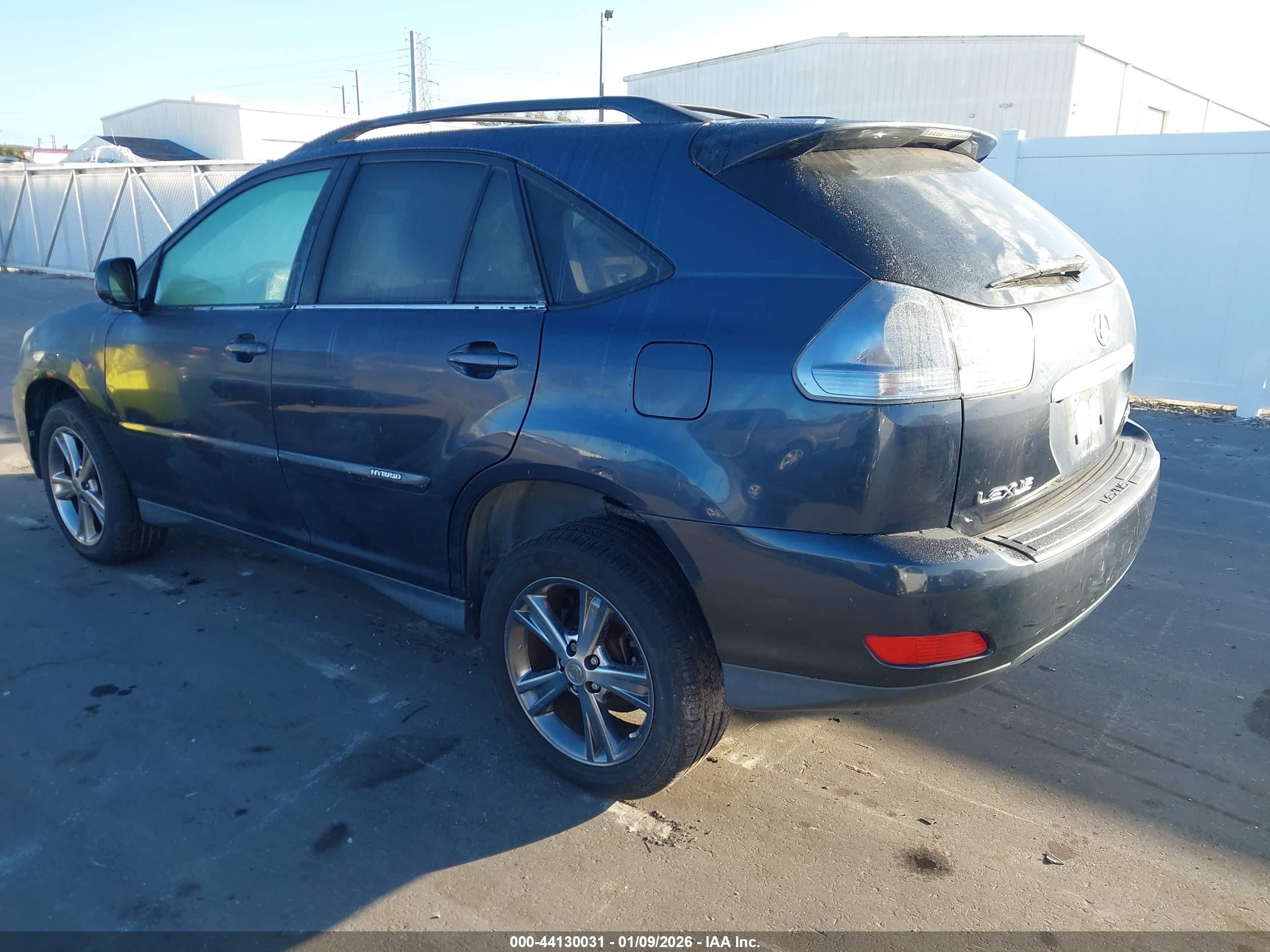 LEXUS RX image 3