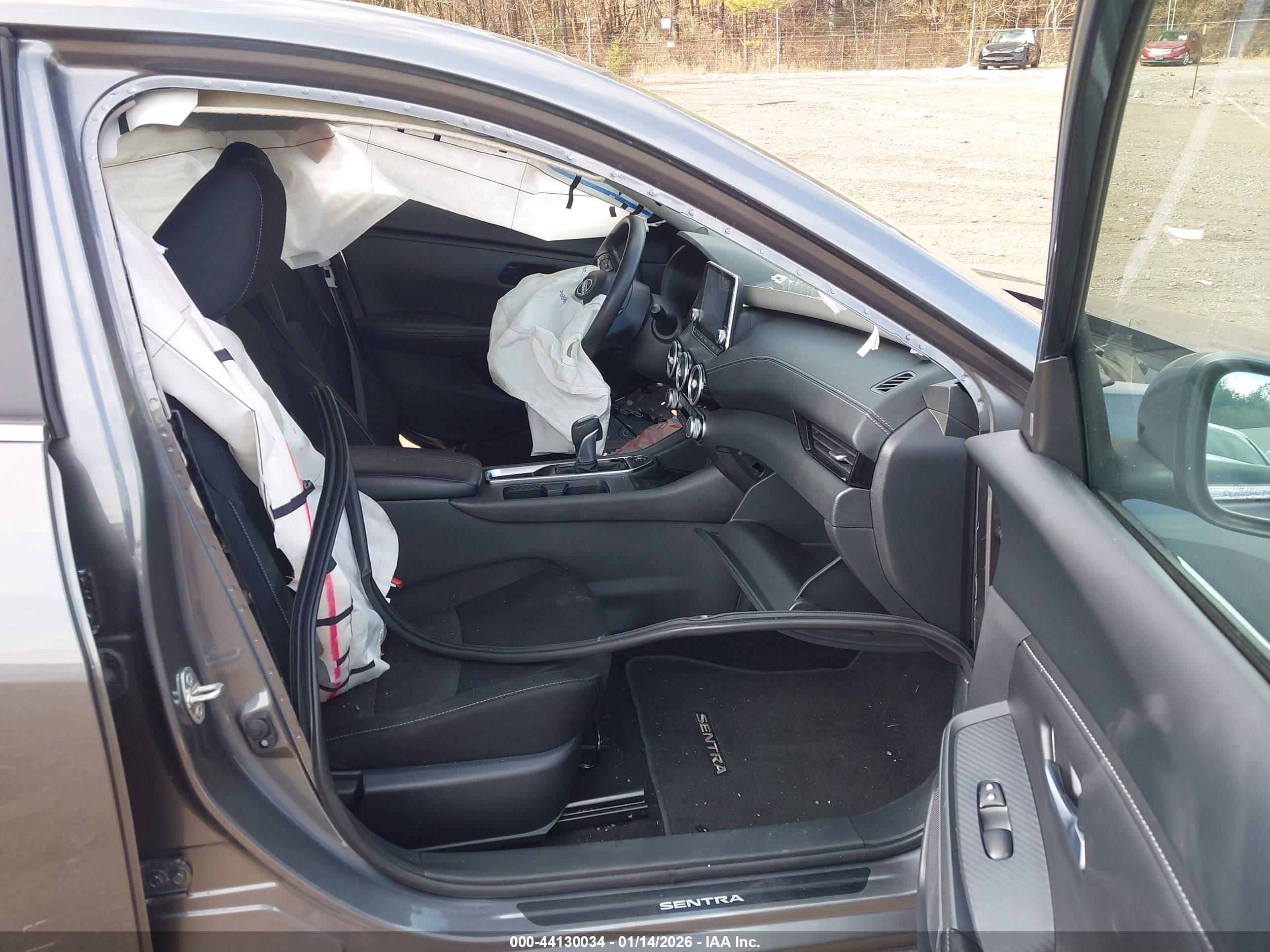 NISSAN SENTRA image 5