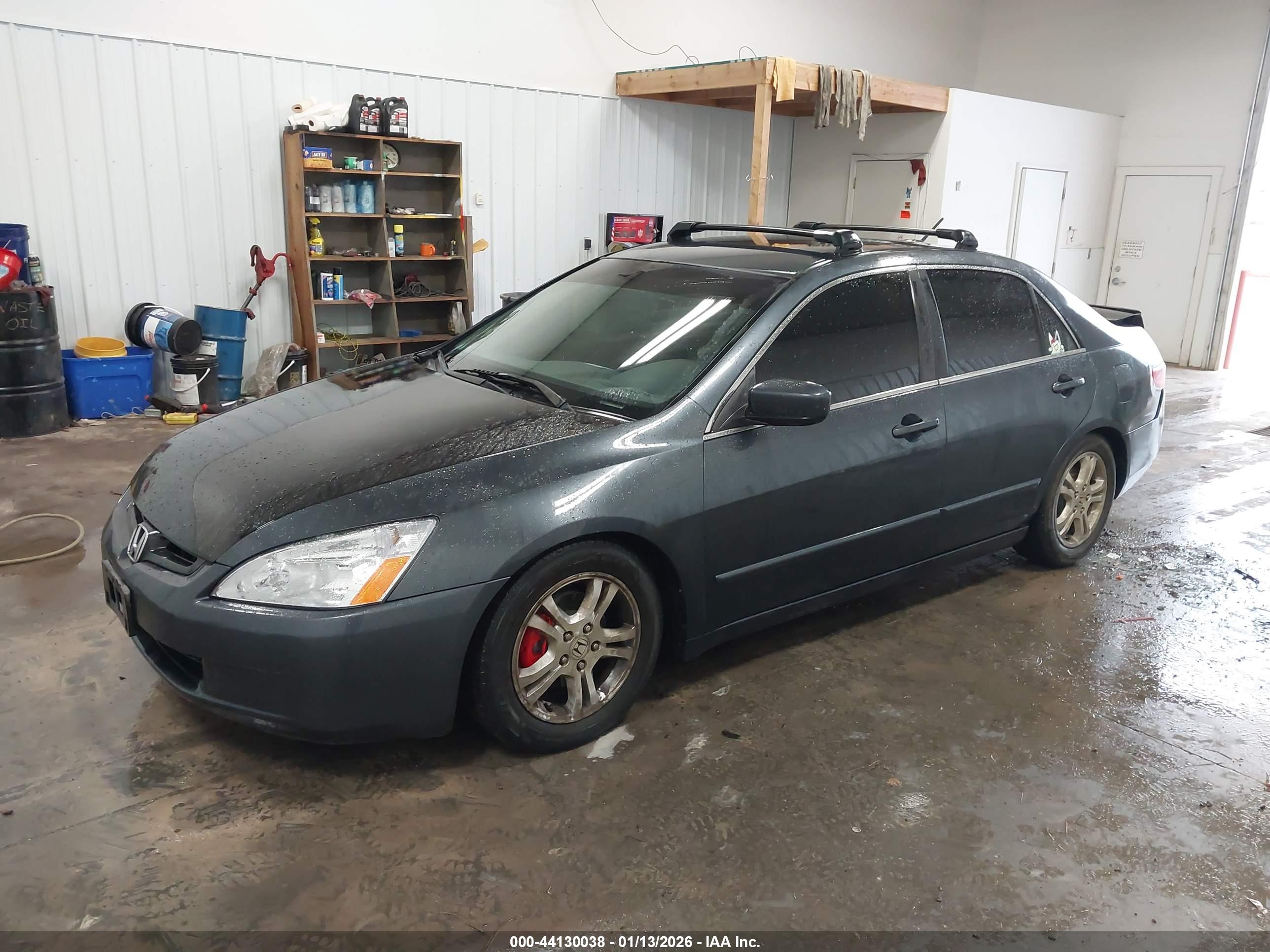 HONDA ACCORD image 2