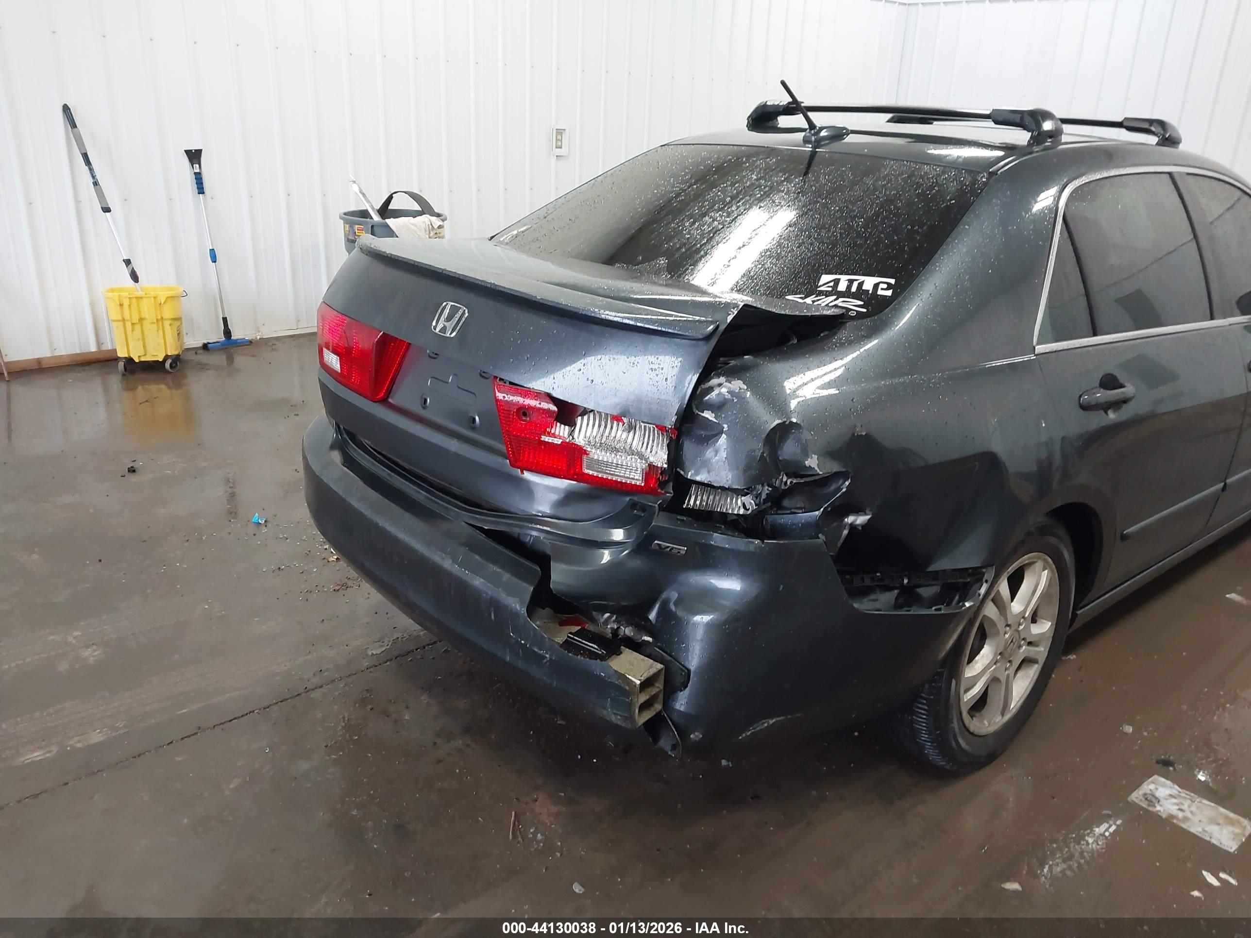 HONDA ACCORD image 6