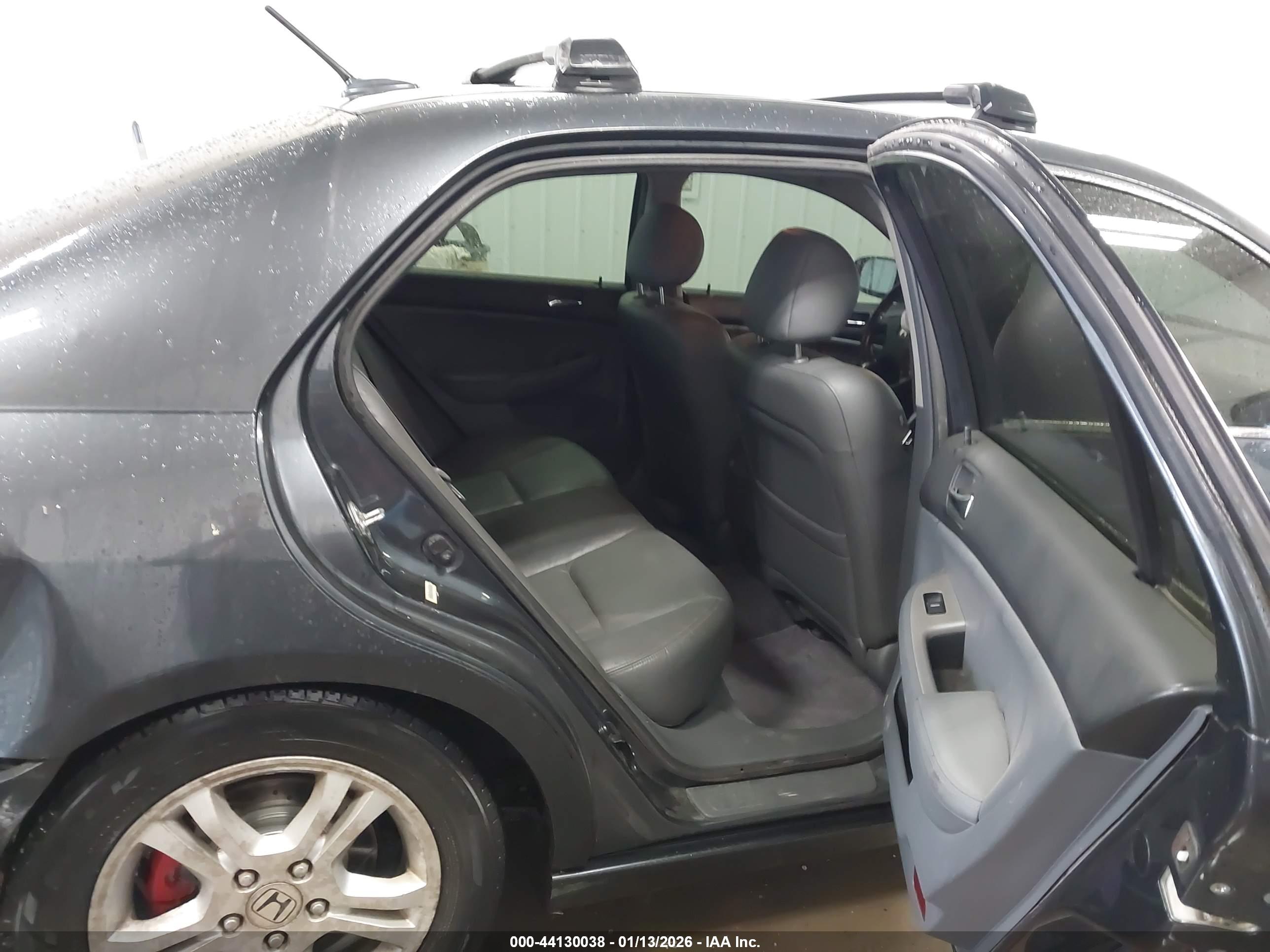 HONDA ACCORD image 8
