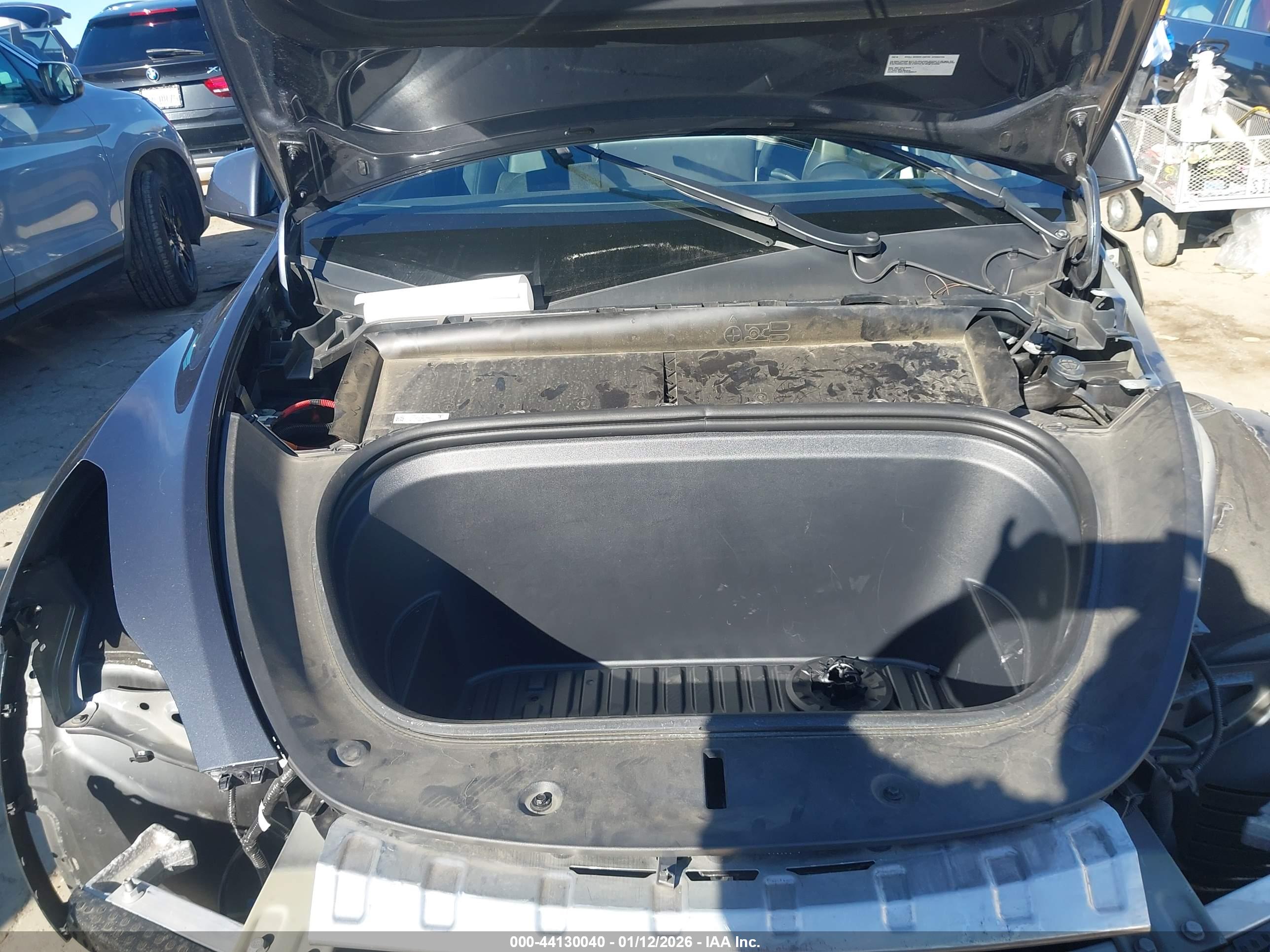 TESLA MODEL image 10