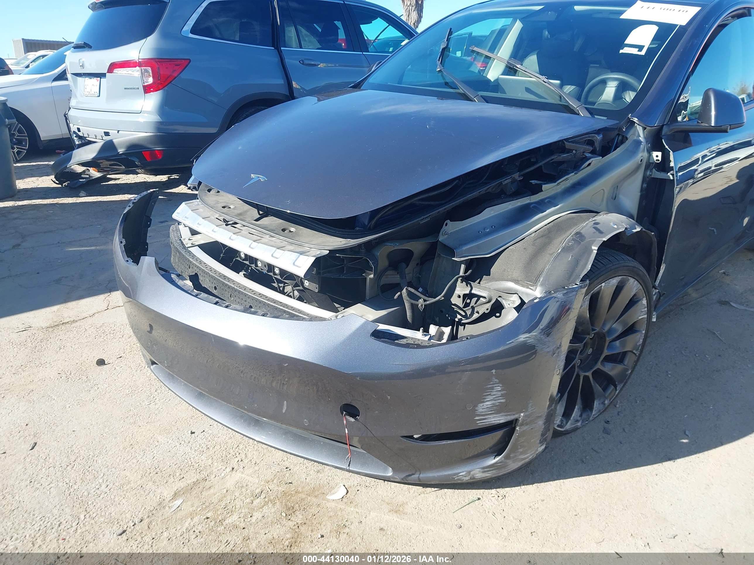 TESLA MODEL image 6
