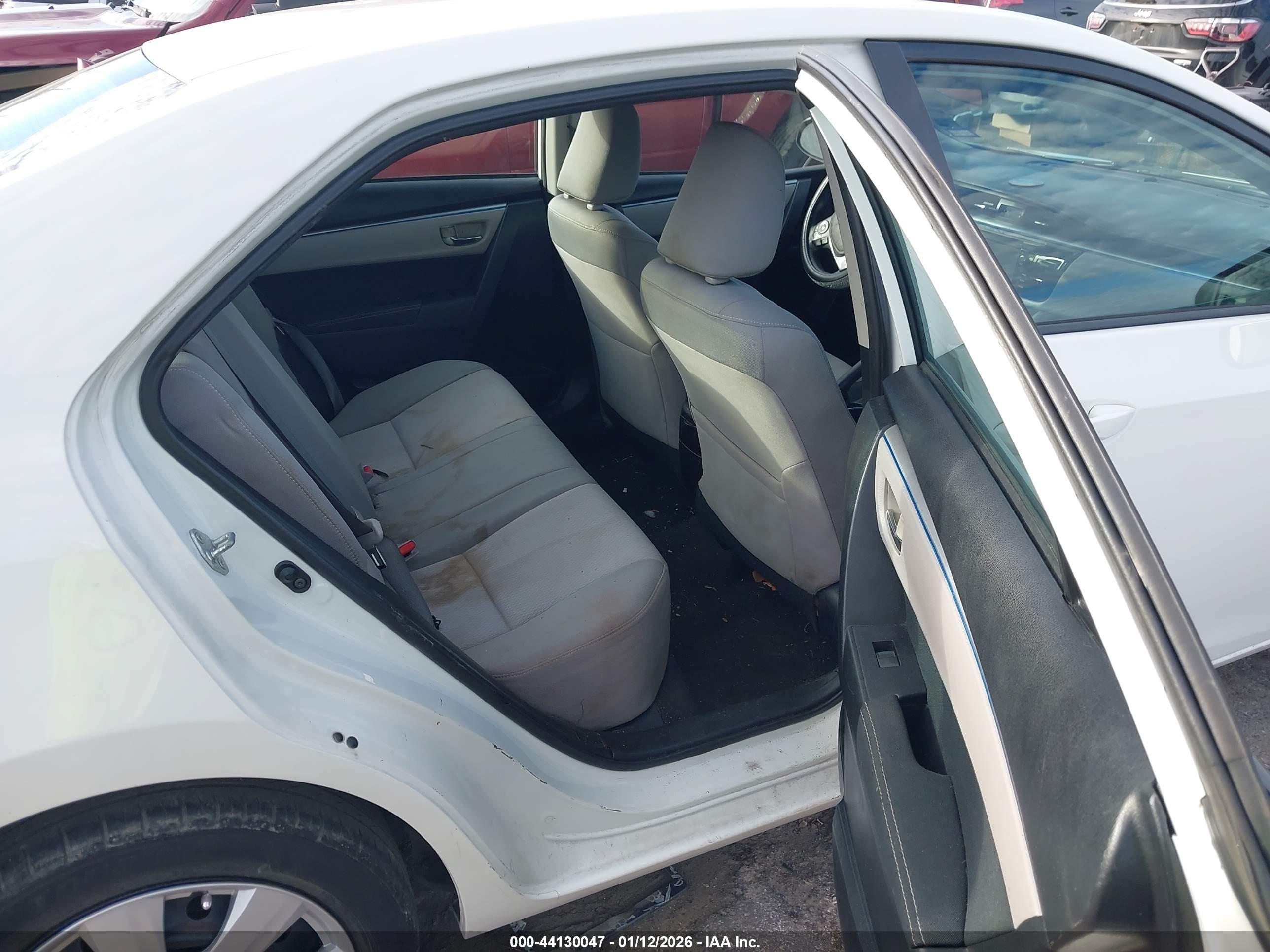 TOYOTA COROLLA image 8
