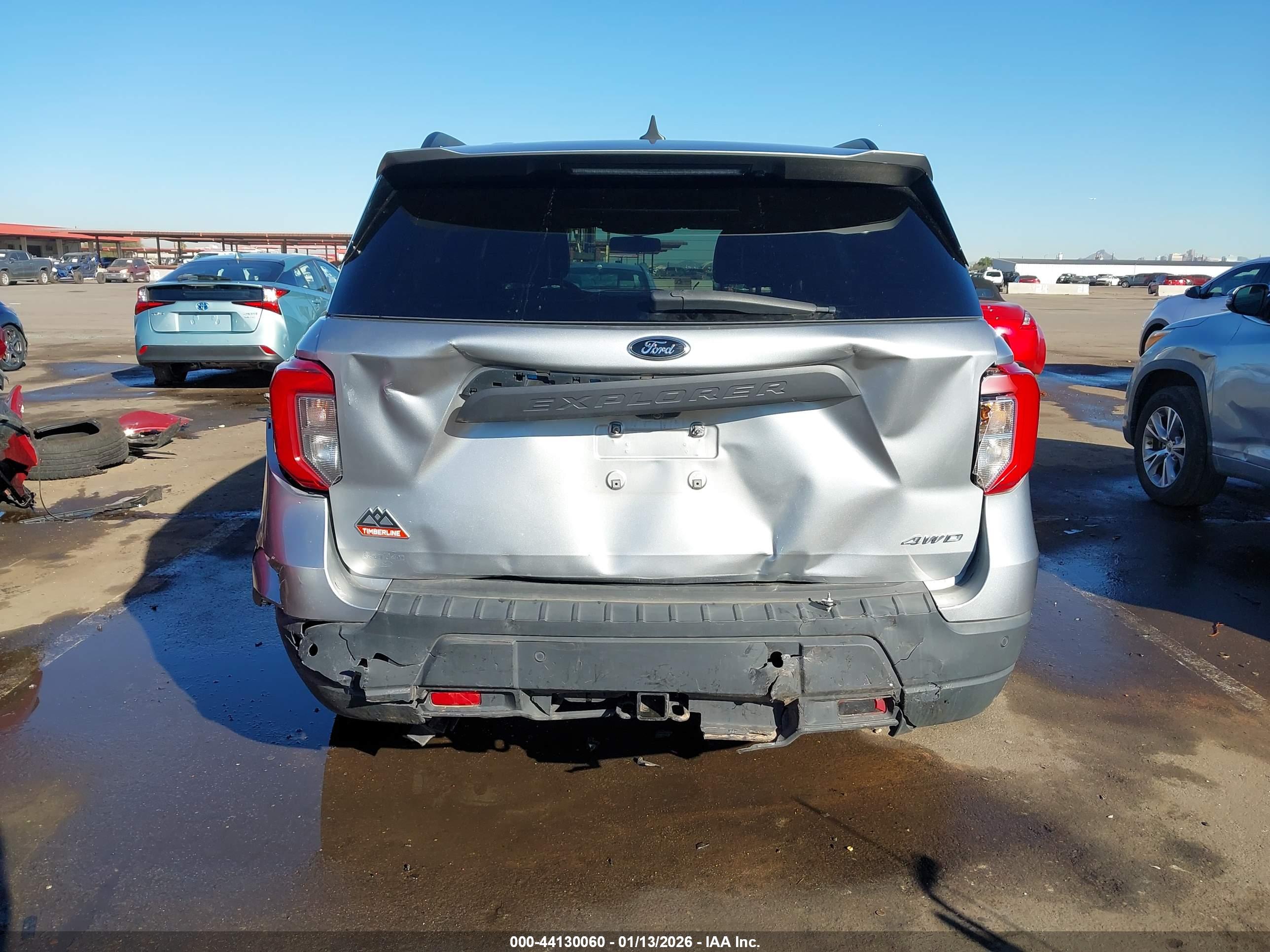 FORD EXPLORER image 6