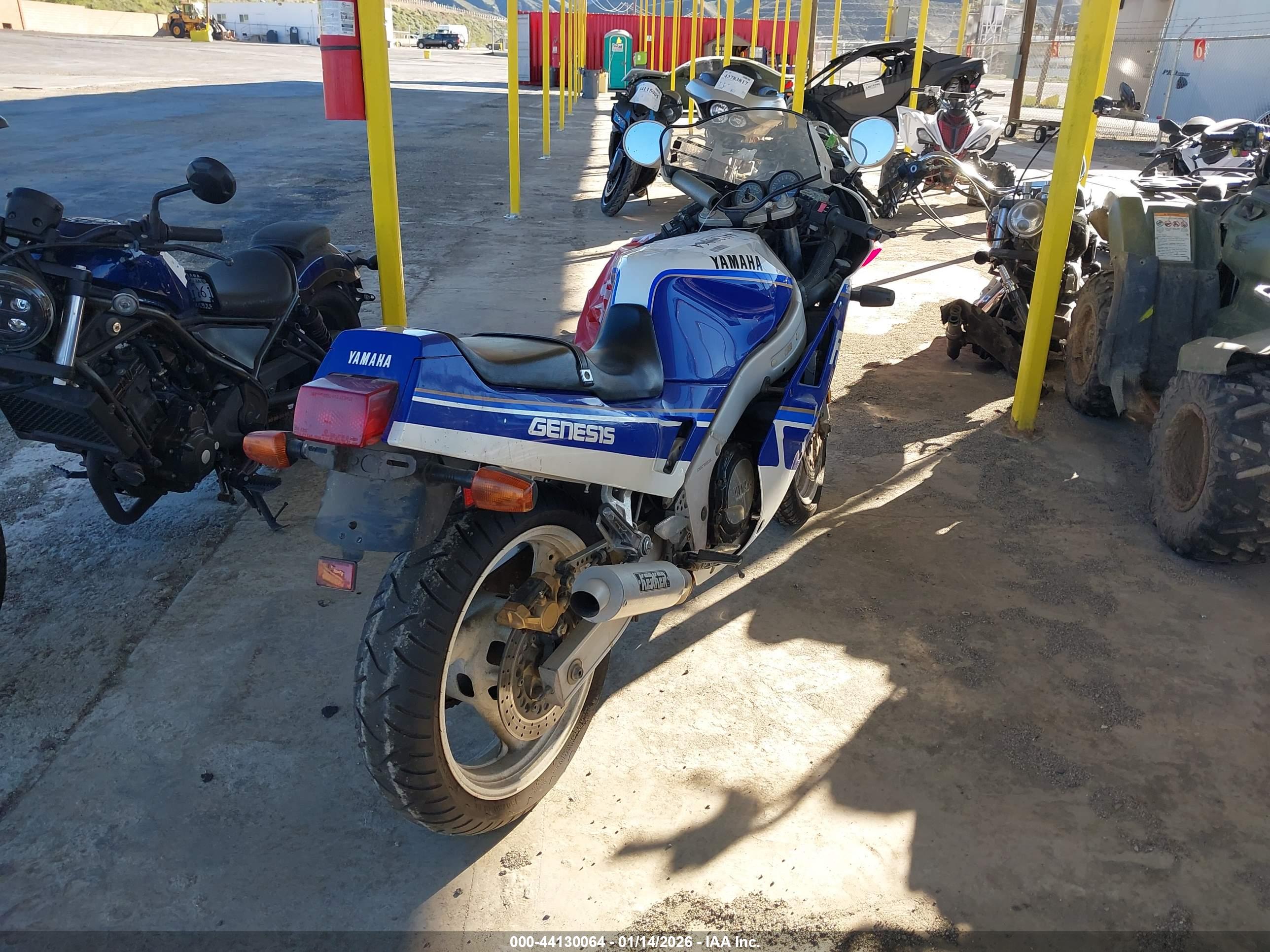 YAMAHA FZR1000 image 4