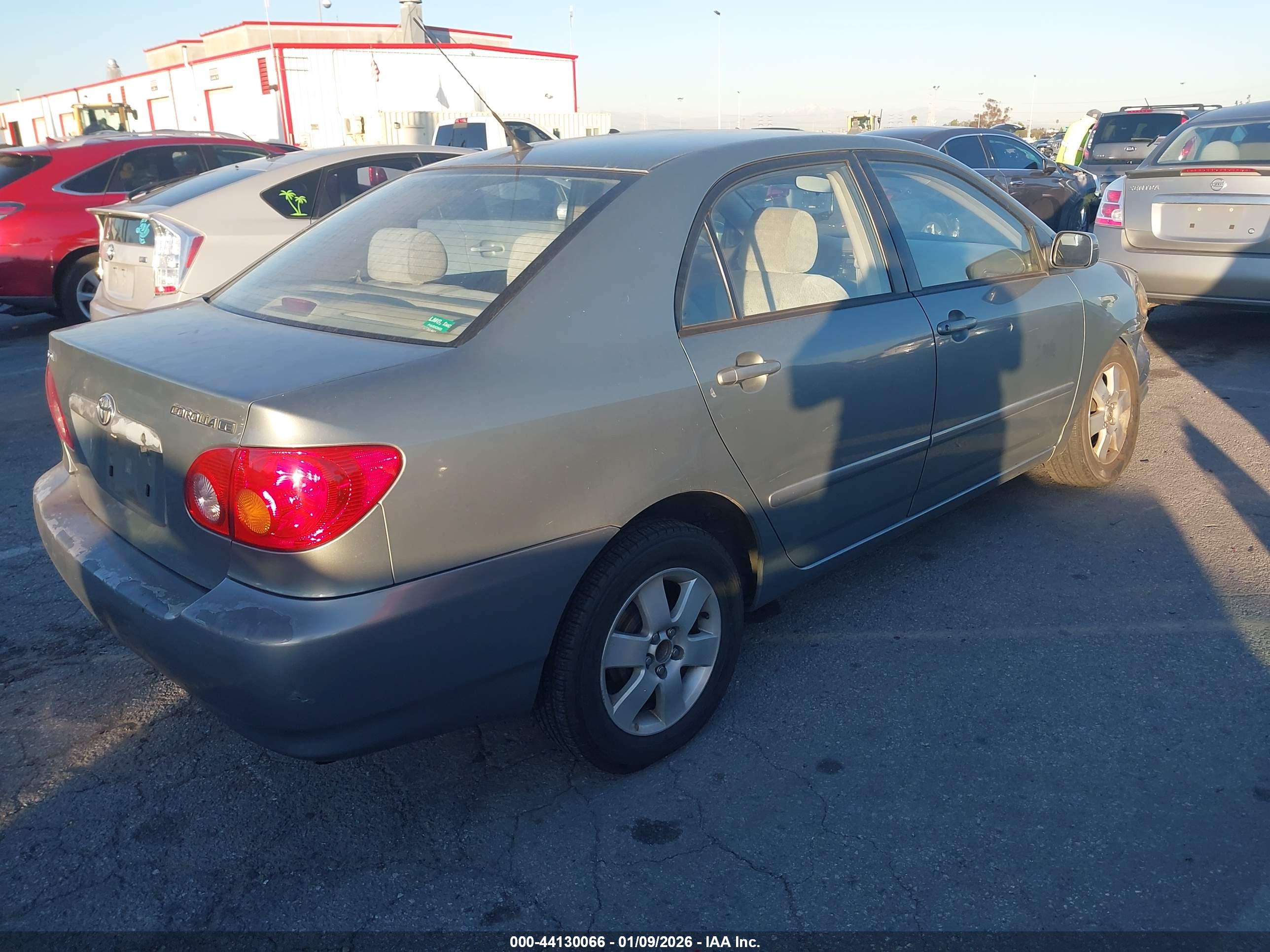 TOYOTA COROLLA image 4