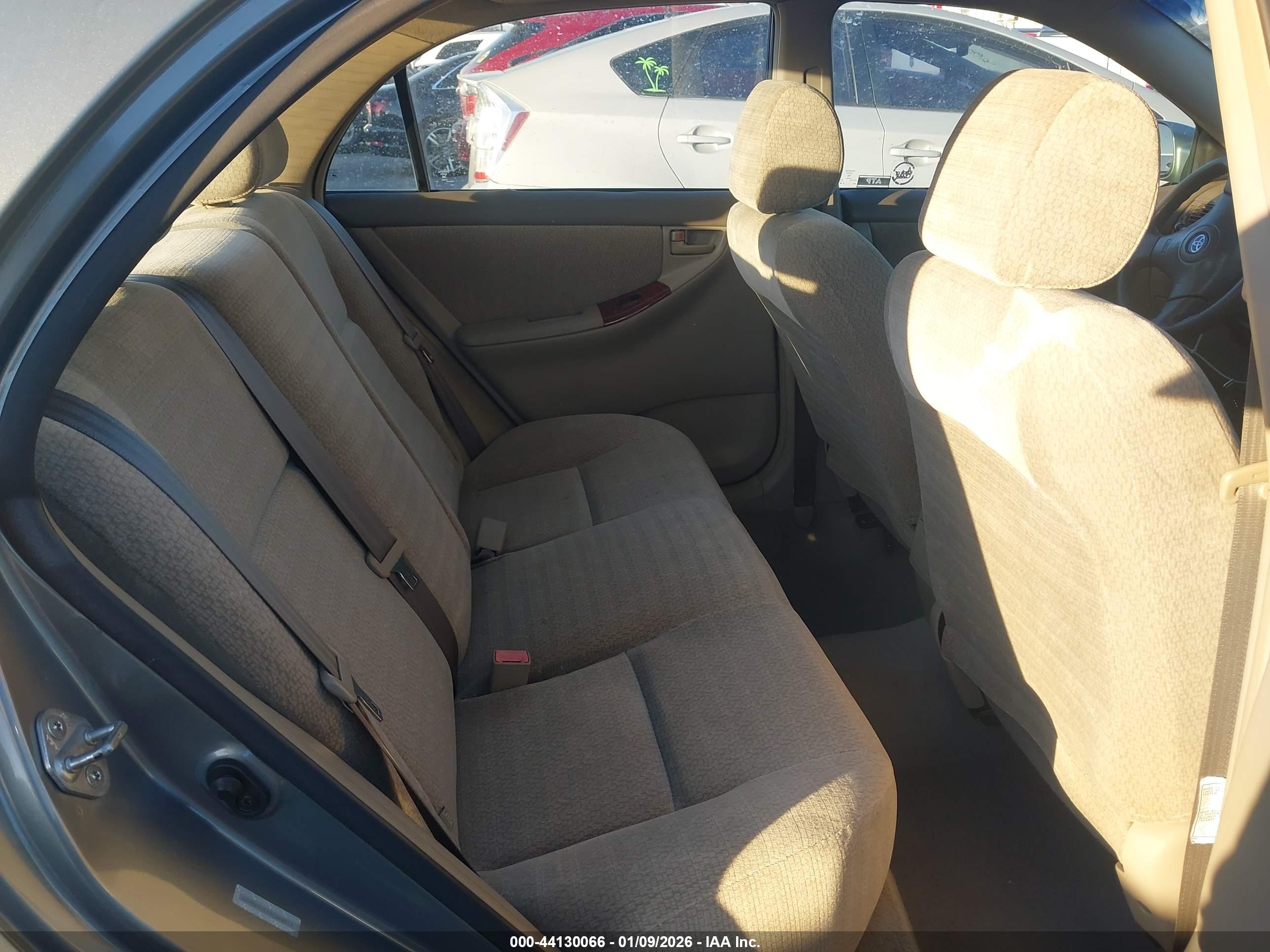 TOYOTA COROLLA image 8