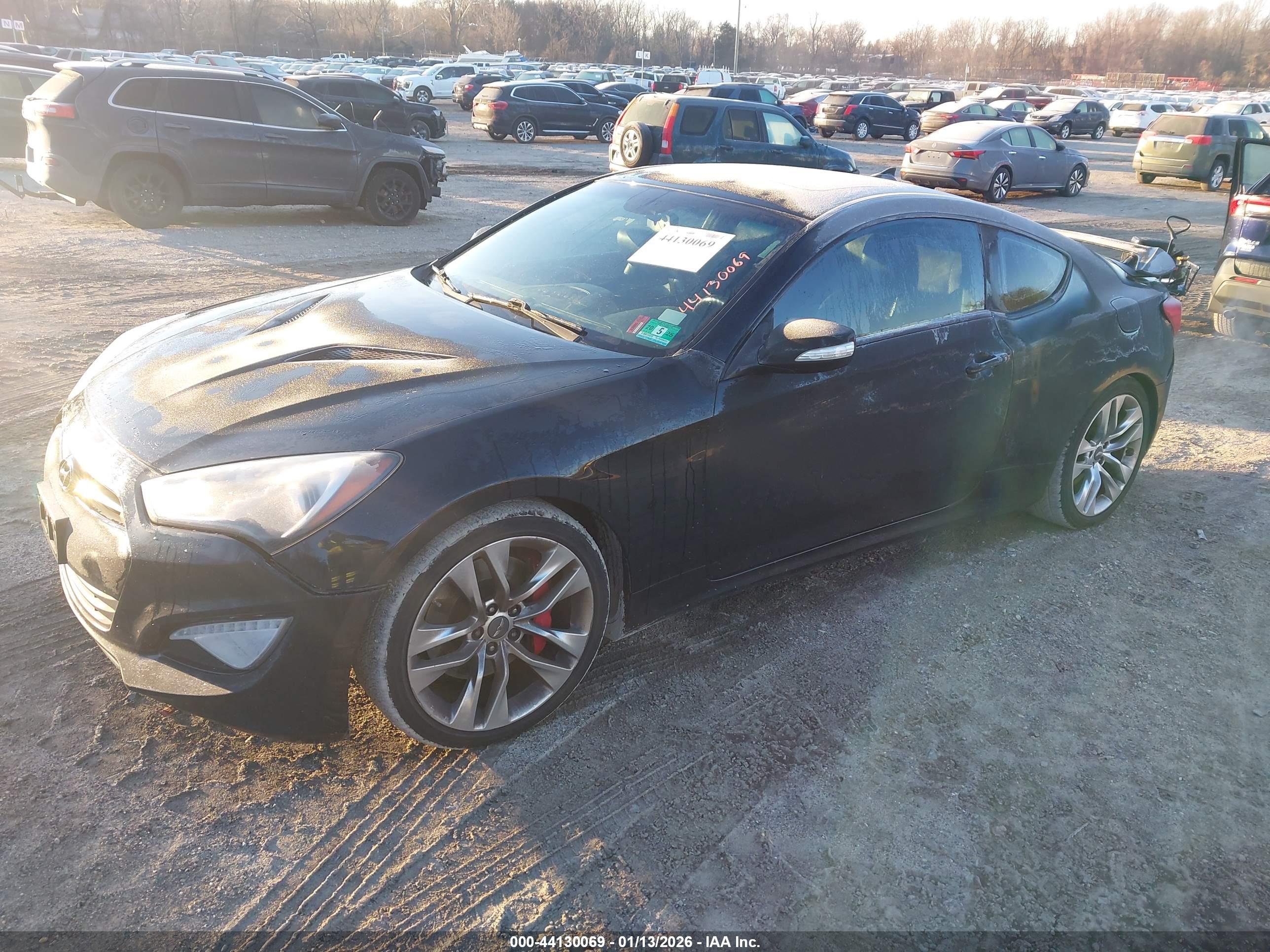 HYUNDAI GENESIS image 2